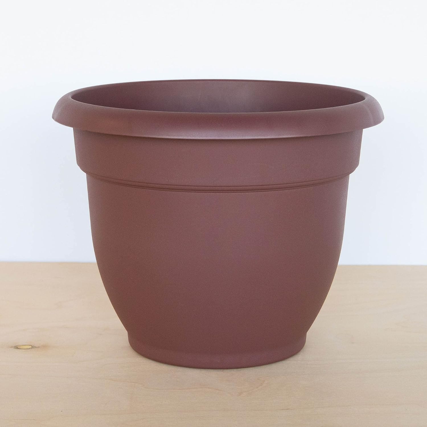 Bloem Ariana Pot Planter: 16" - Black - Durable Resin Pot, for Indoor and Outdoor Use, Gardening, Self Watering Disk Included, 6 Gallon Capacity