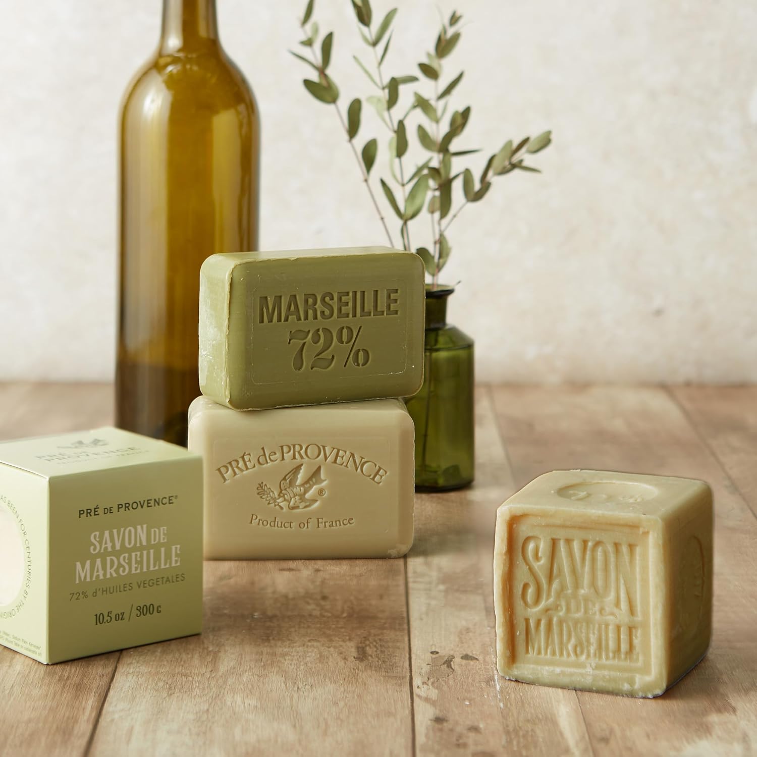 Pre de Provence Artisanal Soap Bar, Enriched with Organic Shea Butter, Natural French Skincare, Quad Milled for Rich Smooth Lather, 8.8 Ounce, Ocean Air