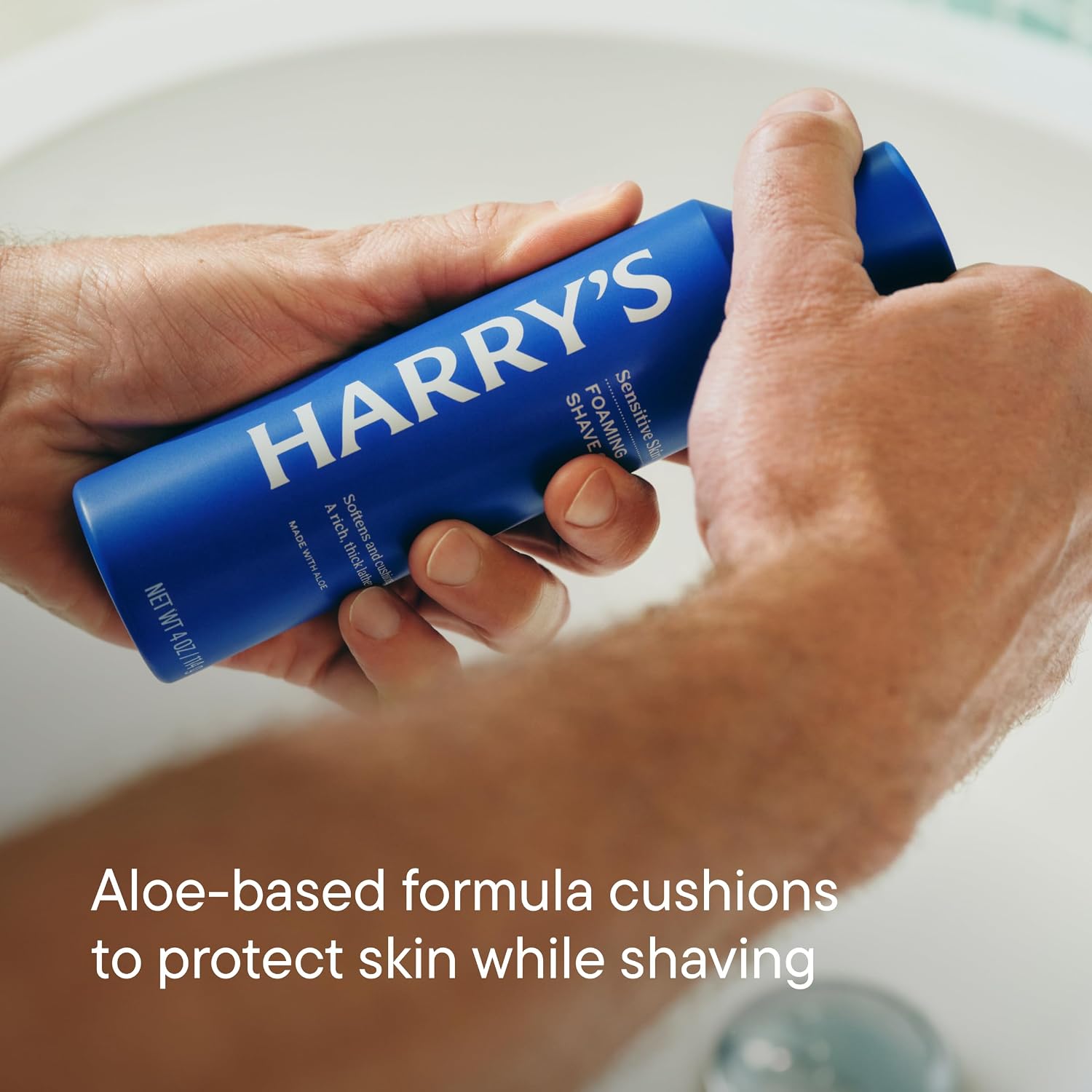 Harry's Original Shaving Kit for Men - Razor Handle, 3 Refills, Shave Gel
