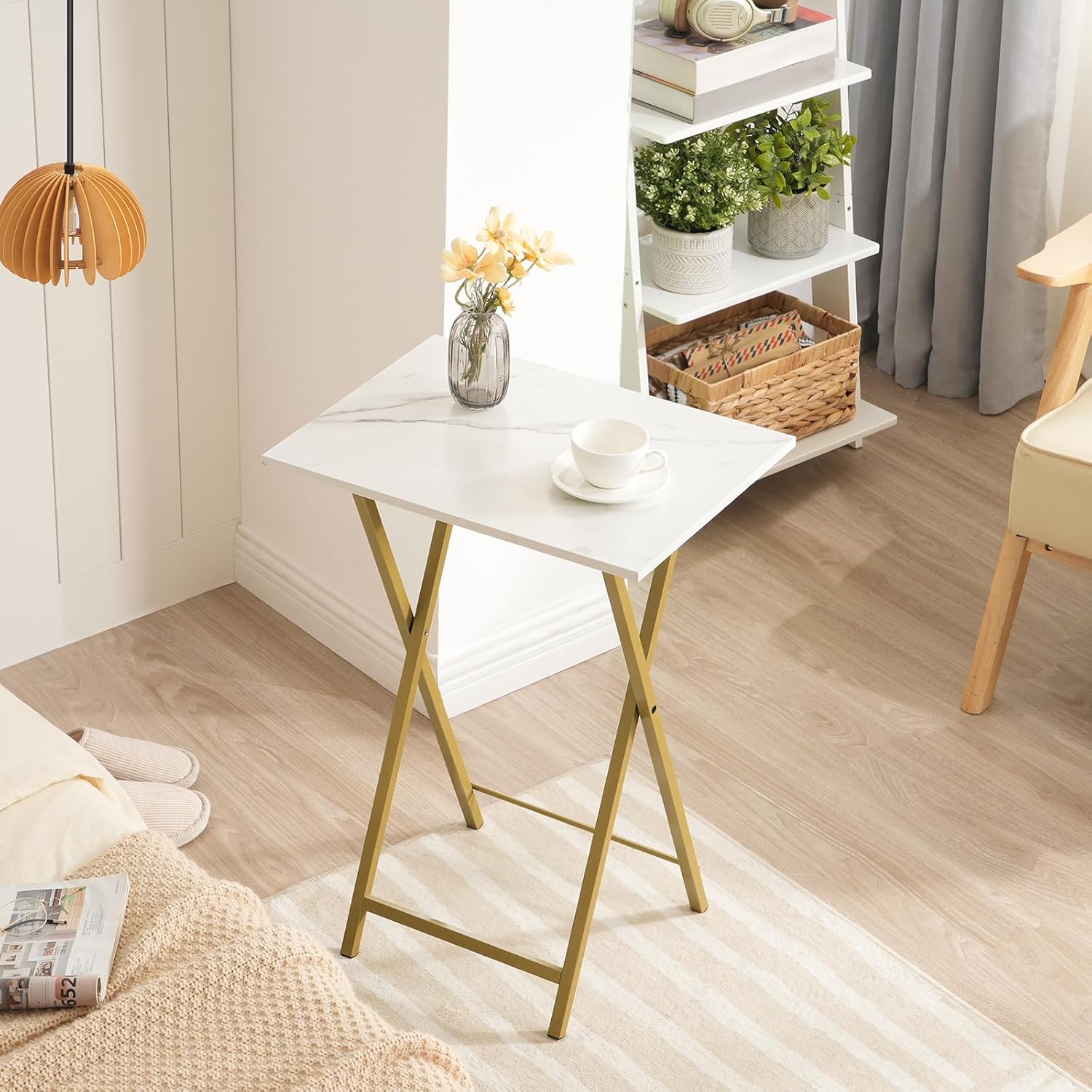 HOOBRO Folding TV Tray Tables, Set of 4 TV Trays with Storage Rack, Industrial Side Table for Eating at Couch, Foldable Snack Table for Small Space