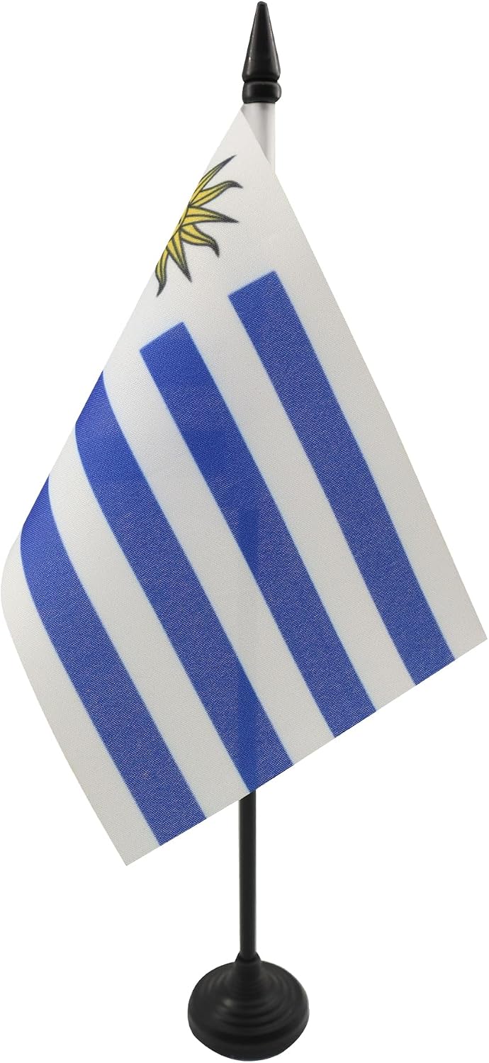 AZ FLAG Nicaragua Table Flag 4x6 in 100D Polyester Plastic Base | Indoor use Nicaraguan 15x10 cm desk flag stitched finish with reinforced edges with plastic pole