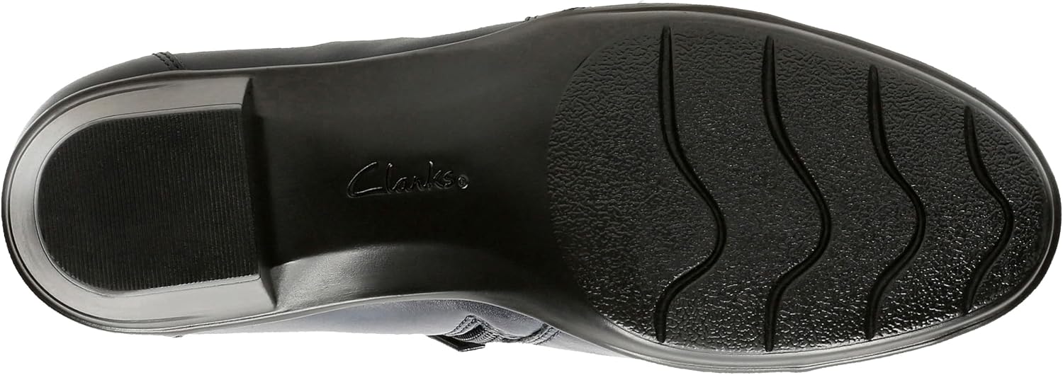 Clarks Women's Emslie Warren Zipper Ankle Boot