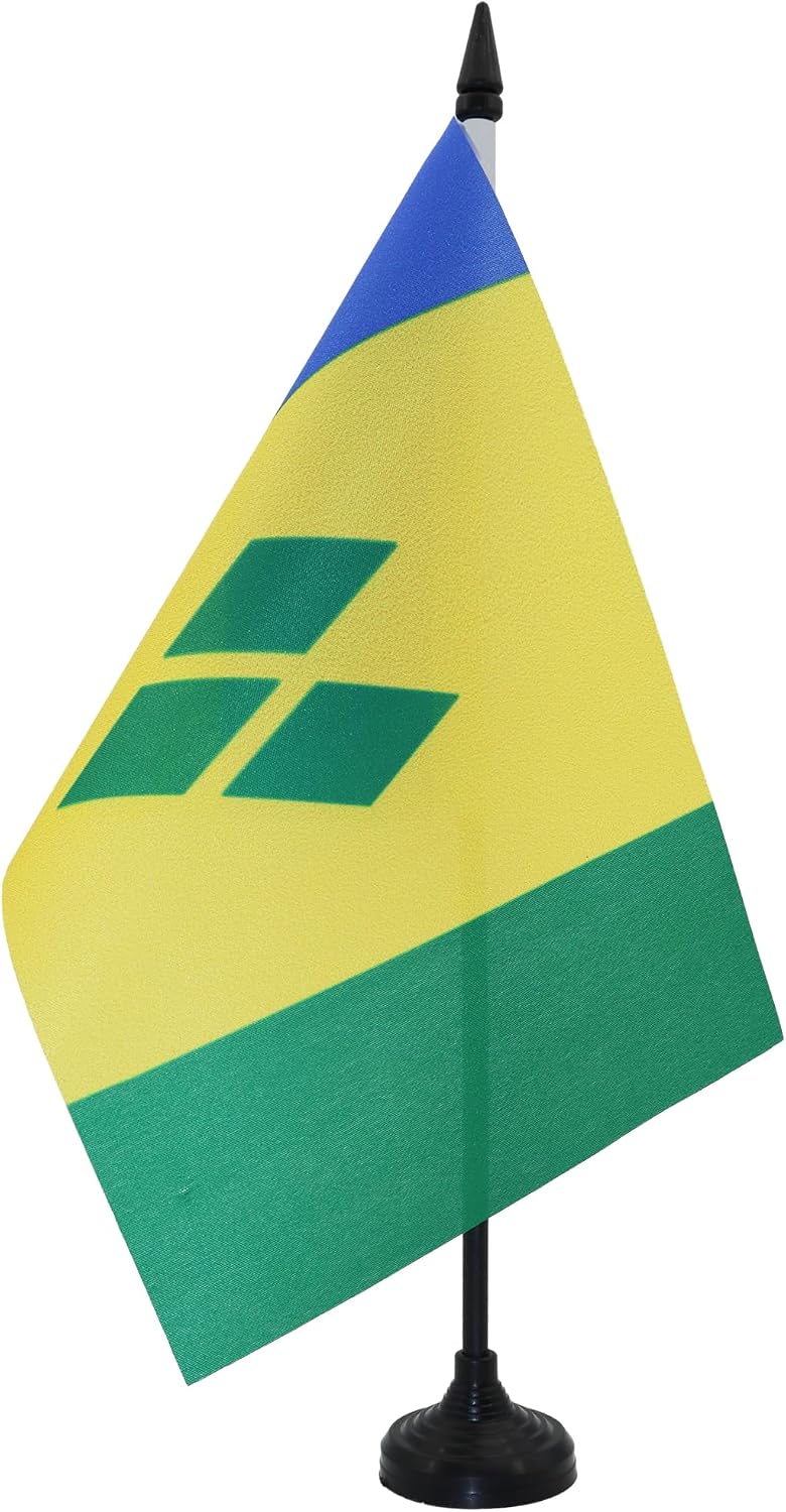 AZ FLAG Nicaragua Table Flag 4x6 in 100D Polyester Plastic Base | Indoor use Nicaraguan 15x10 cm desk flag stitched finish with reinforced edges with plastic pole