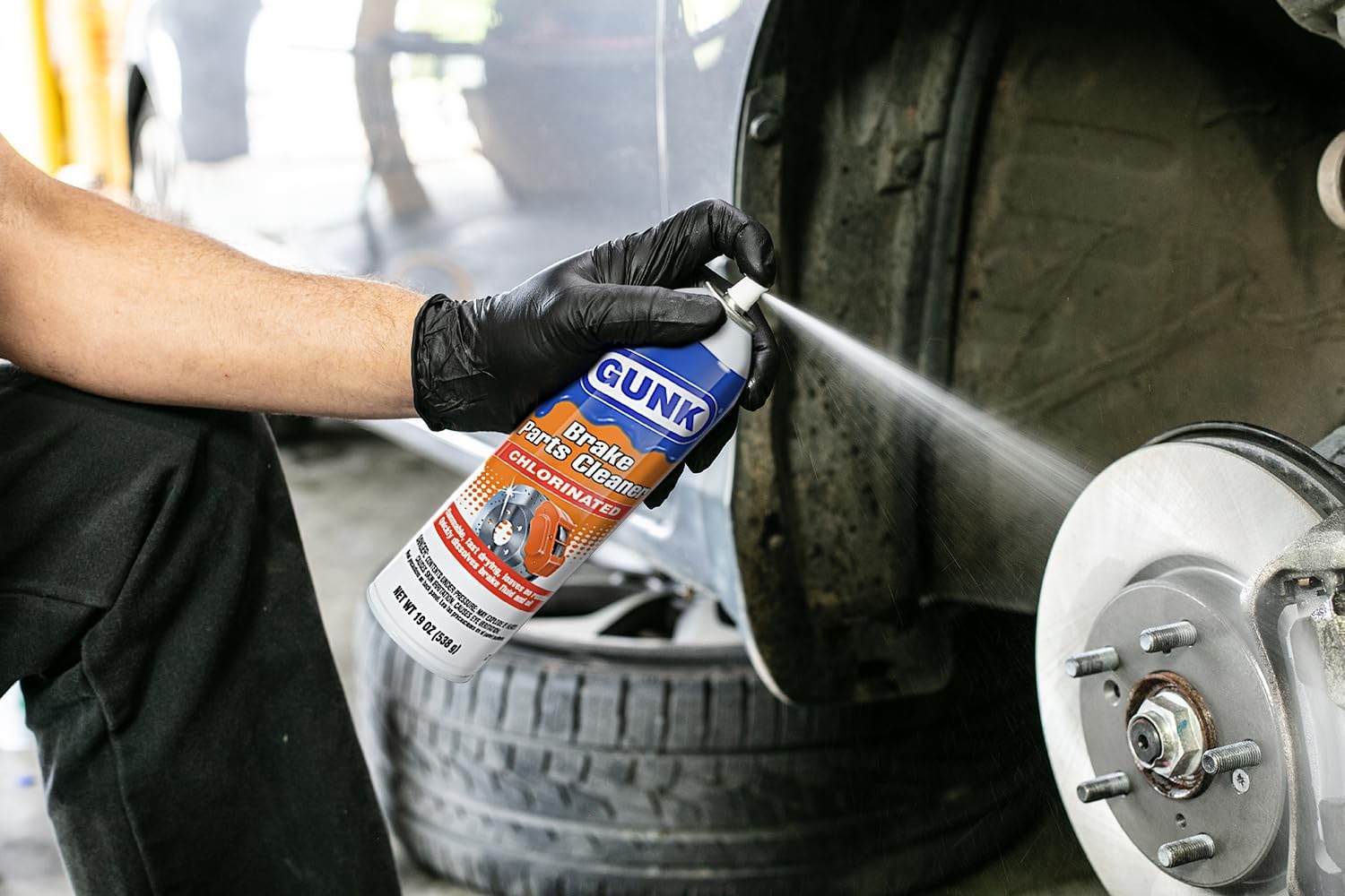 GUNK Brake Parts Cleaner – Non-Flammable Brake Cleaner Spray Can – Fast-Drying Formula for Pads, Rotors & Calipers, Removes Dust, Grease & Oil, Leaves No Residue – 19 oz (Case of 12)