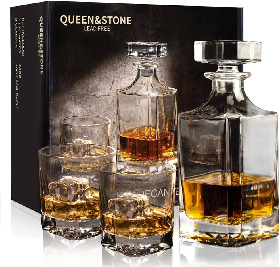 Square 25oz Whiskey Decanter with Glass Stopper