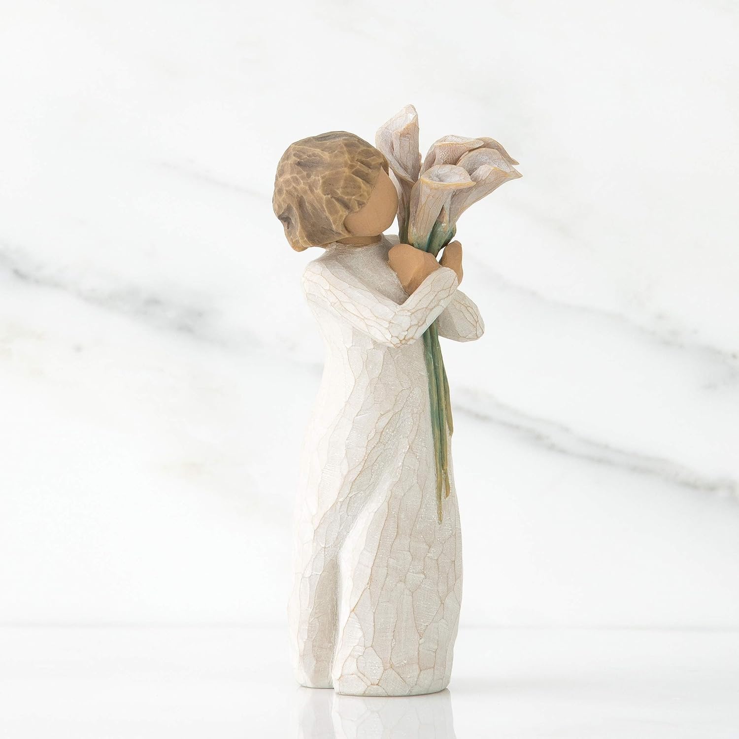 Willow Tree Happiness, Sculpted Hand-Painted Figure | Cast from a Susan Lordi Original Carving, Meaningful Keepsake Gift for Loved Ones, Display on Shelf, Table or Mantel