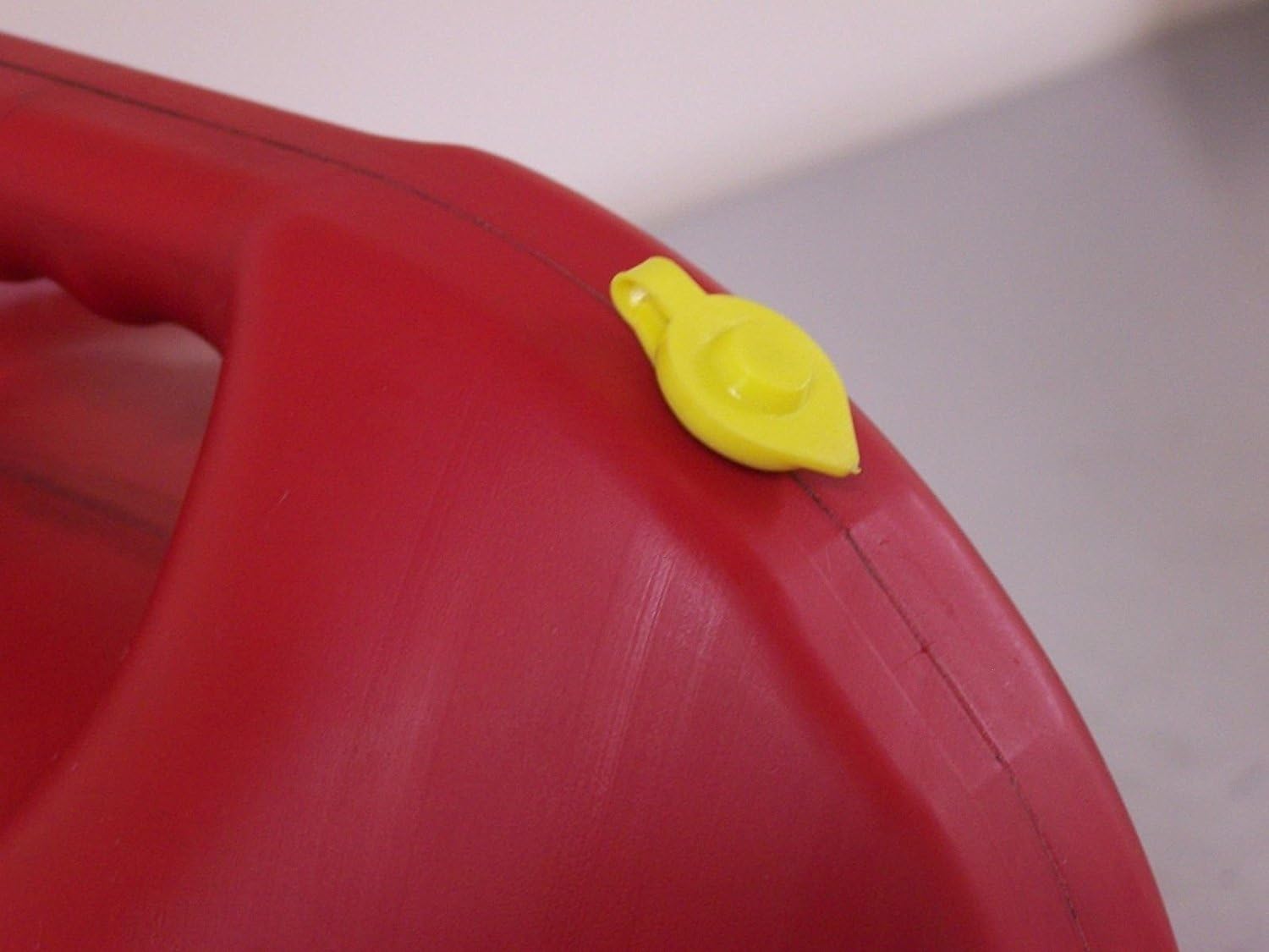 10 Pack Universal Large Yellow Fuel Gas Can Vent Caps Chilton Briggs Rotopax Gott