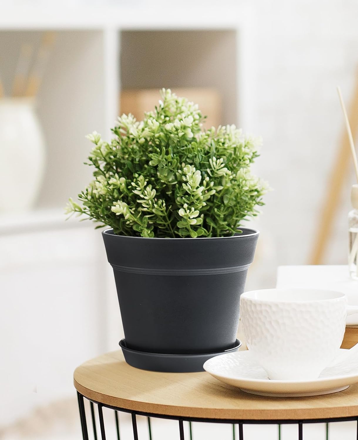 homenote 7.5 Inch Plastic Flower Pots with Drainage Holes and Trays (8 Pcs)