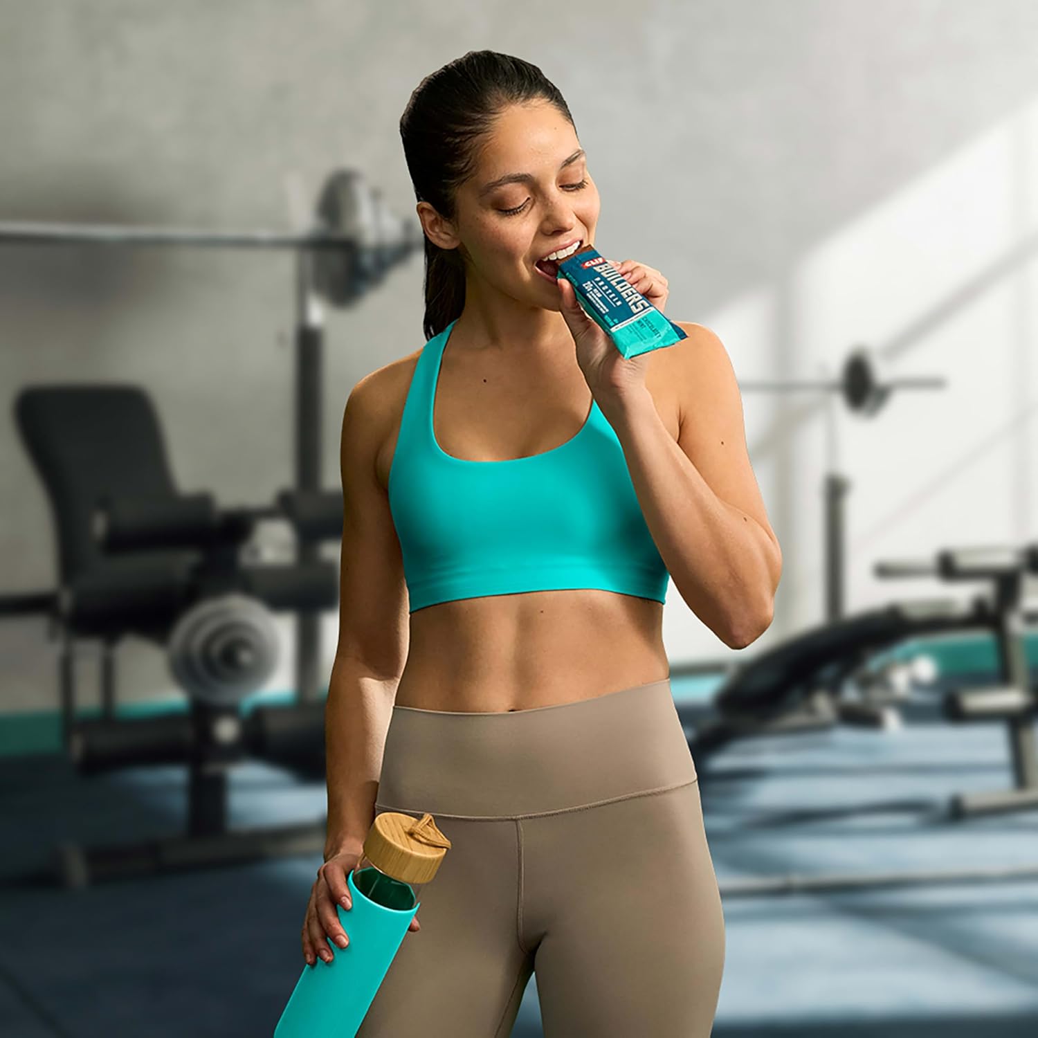 CLIF BUILDERS Protein Bars - Chocolate Mint Flavor - 20g Plant Based Protein - Gluten Free - Non-GMO - Low Glycemic - No Artificial Sweeteners - 2.4