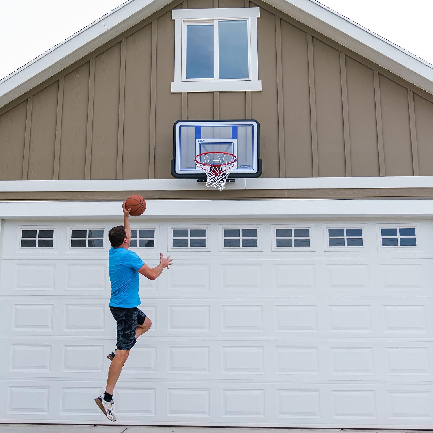 Lifetime 73650 44 Inch Shatterproof Backboard and Rim Combo Kit