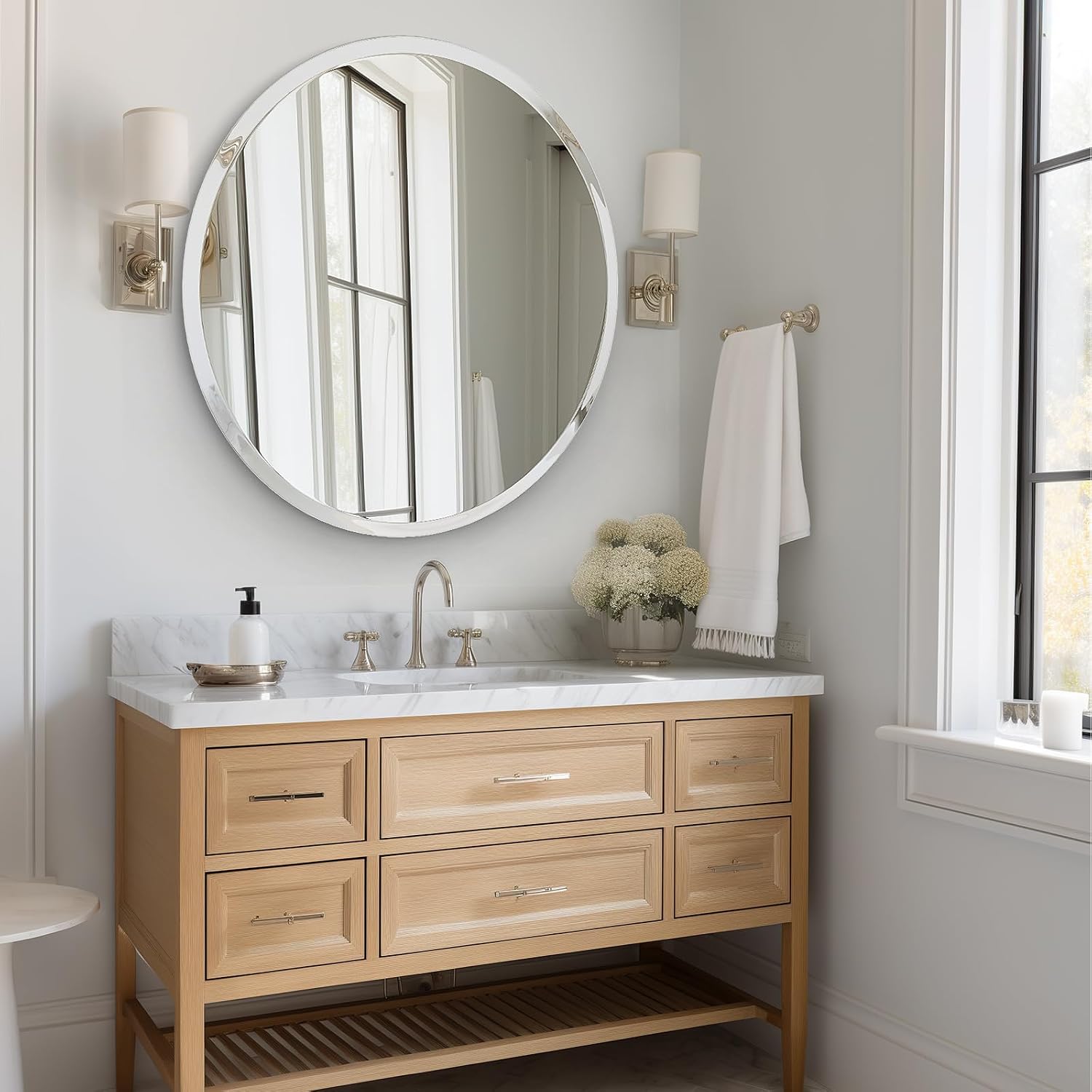 USHOWER Frameless Round Bathroom Mirror 24"