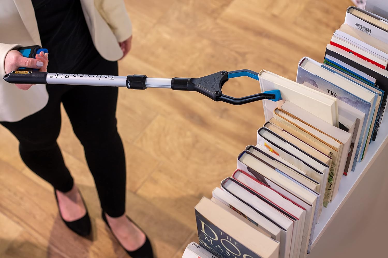 T-2026, Mini TelescoPik Adjustable Length Reacher, Wide 5.5” Jaw, 90° Rotating Jaw, Ergonomic Trigger Grip, Aluminum & Polycarbonate, 20” - 26”