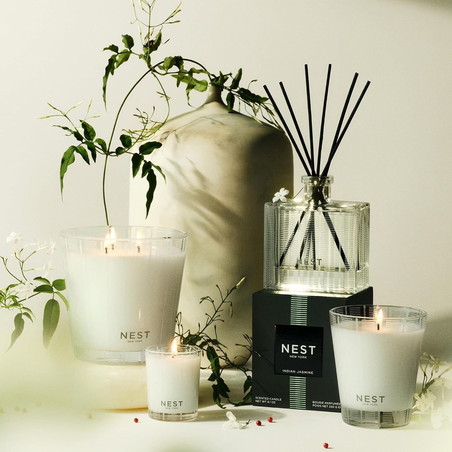 NEST New York Scented Classic Candle, Grapefruit - 8.1 oz - Up to 60-Hour Burn Time - Reusable Glass Vessel