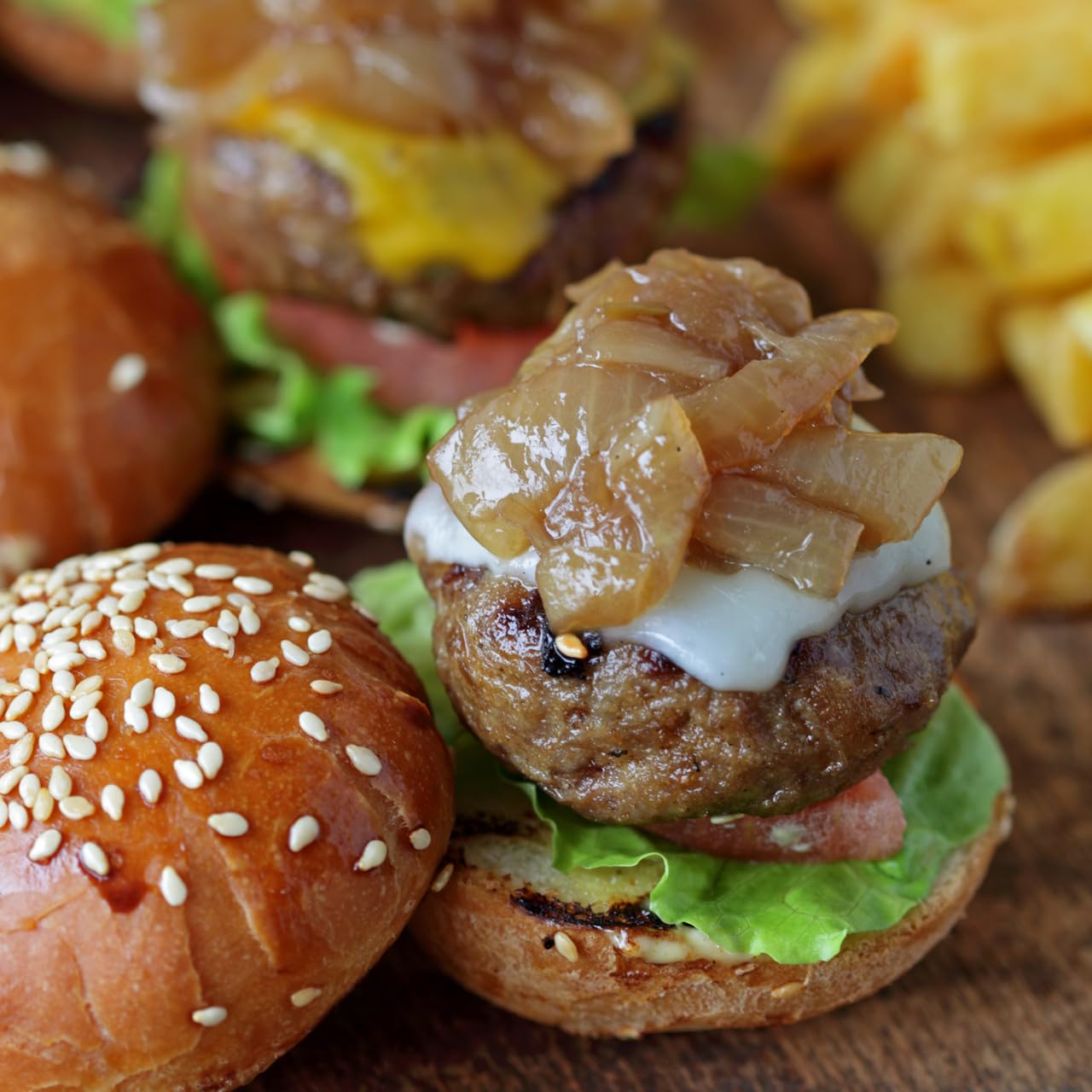 Hi Mountain Hickory Burger Seasoning | Smoked Hamburger Seasoning | Smoked hickory burger seasoning with garlic for rich grilled flavor on beef, turkey, chicken and venison burgers.