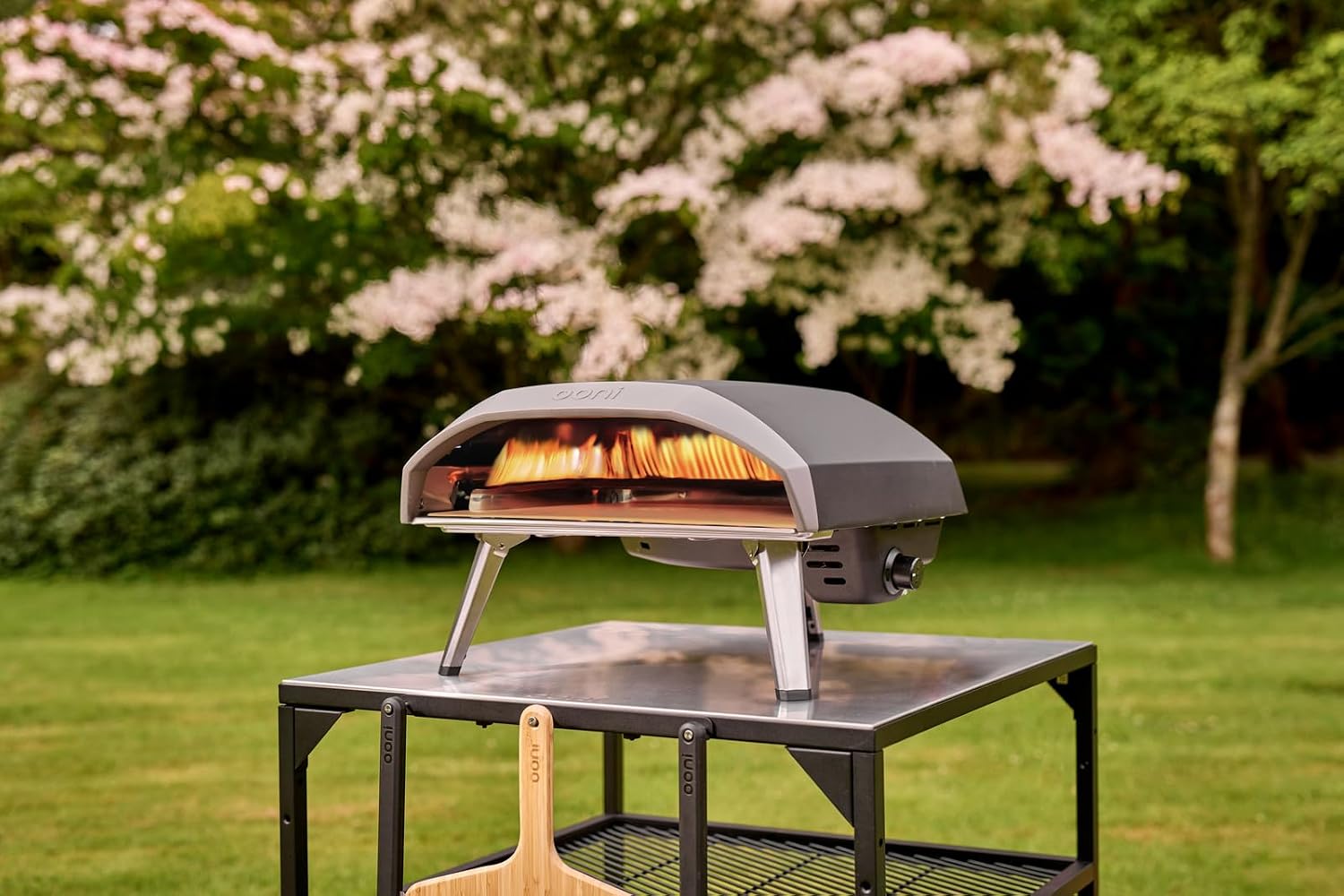 Ooni Koda 16 Propane Gas Pizza Oven – 16" Gas Powered Outdoor Oven with 28 mBar Regulator and Gas Hose