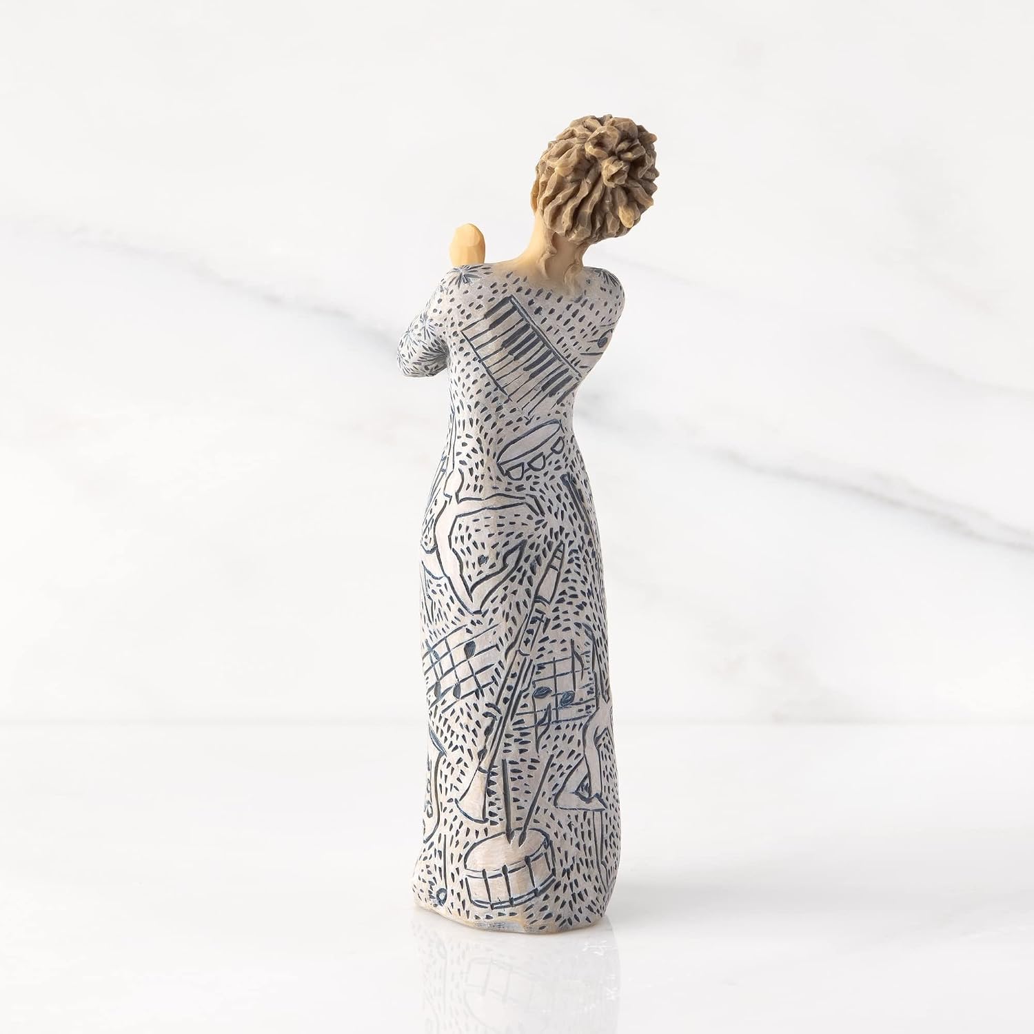 Willow Tree Happiness, Sculpted Hand-Painted Figure | Cast from a Susan Lordi Original Carving, Meaningful Keepsake Gift for Loved Ones, Display on Shelf, Table or Mantel