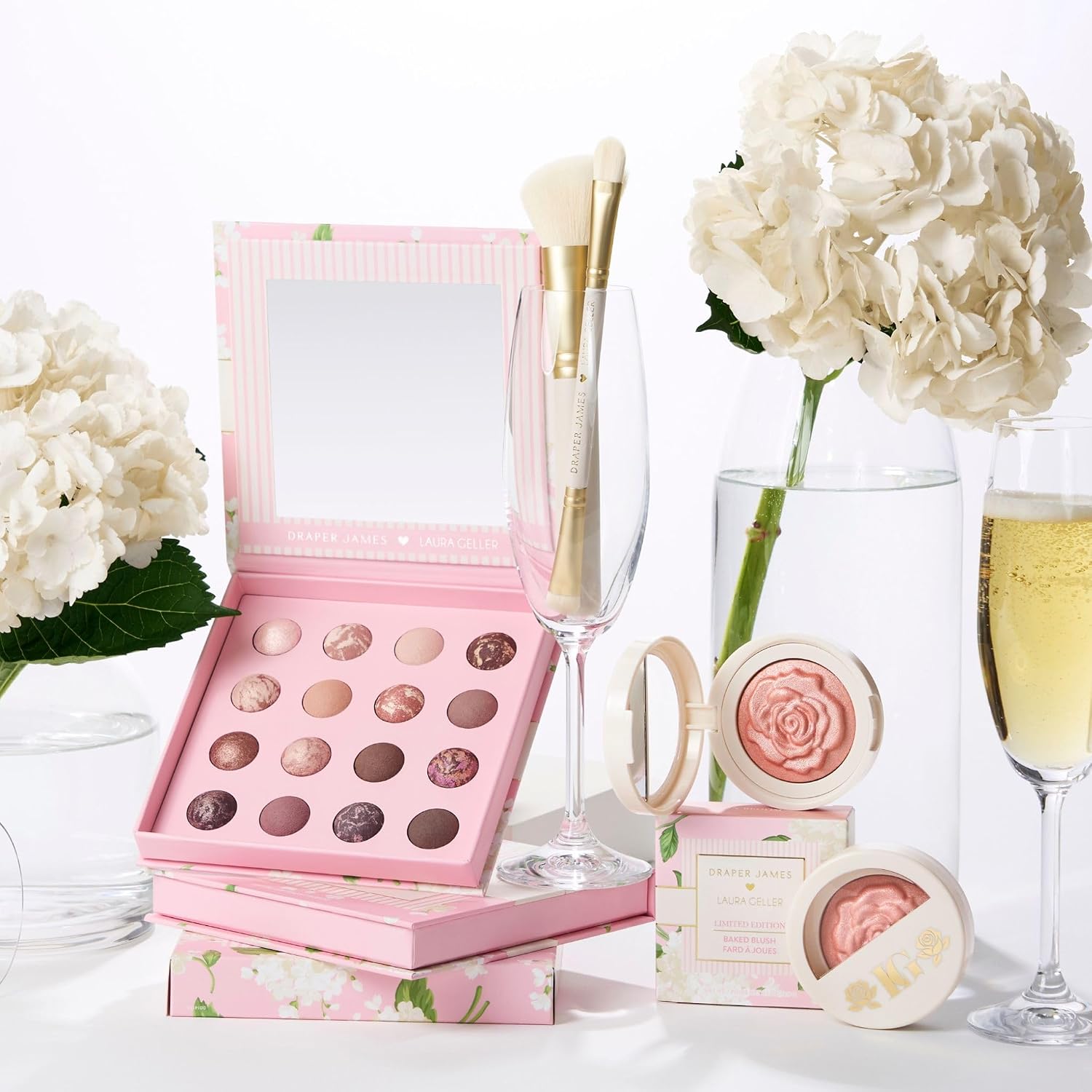 LAURA GELLER NEW YORK Makeup Brushes - Retractable Angled Kabuki Brush