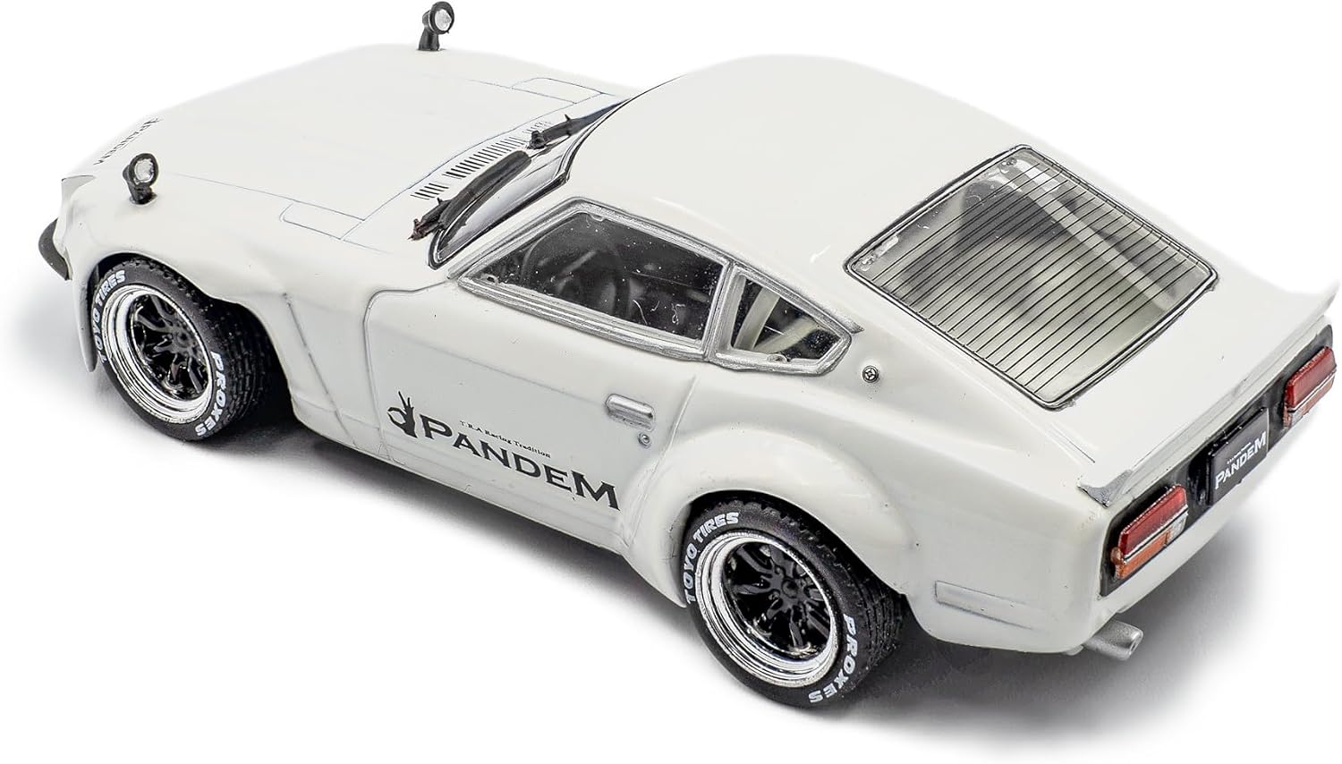 Solido 1:43 Scale Pandem 24OZ White 1973 Diecast Model Car S4316301