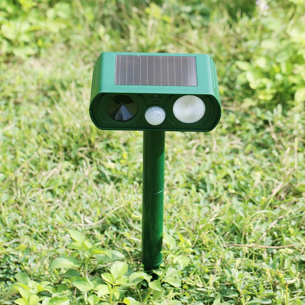 Animal Repellent Solar Powered Ultrasonic Animal Repellent Motion Sensor and Flashing Light Outdoor Weatherproof Farm Garden Lawn for Cat Dog Coyote