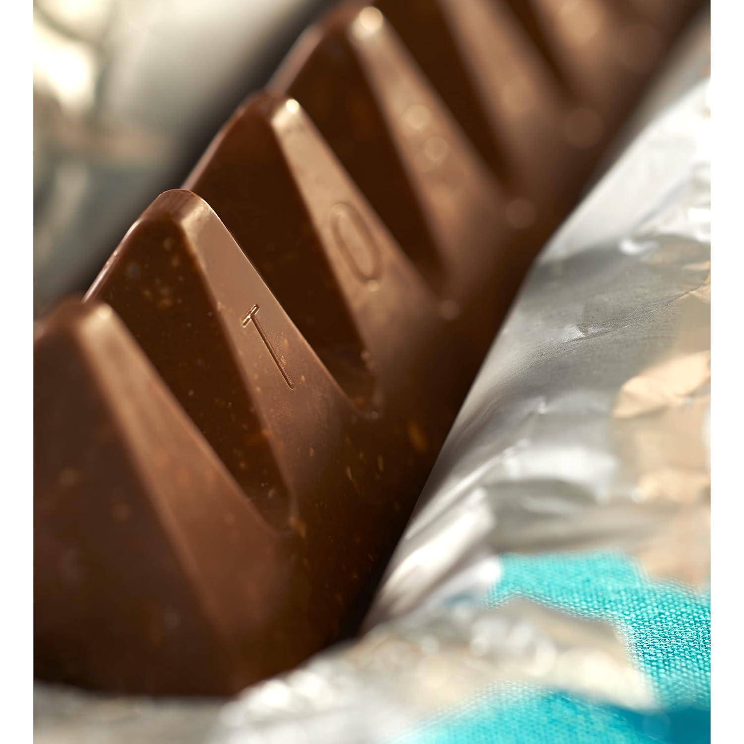 TOBLERONE Milk Chocolate Bar with Honey and Almond Nougat, 20 Bars | Bulk Chocolate