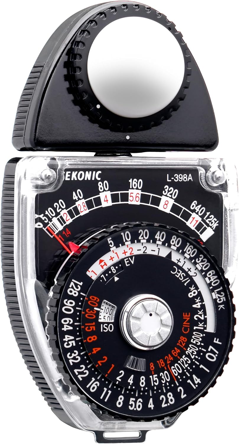 Sekonic L-398A Studio Deluxe III Analog Light Meter, Battery-Free Incident & Reflected Ambient Meter with Amorphous Photocell, Swivel Head