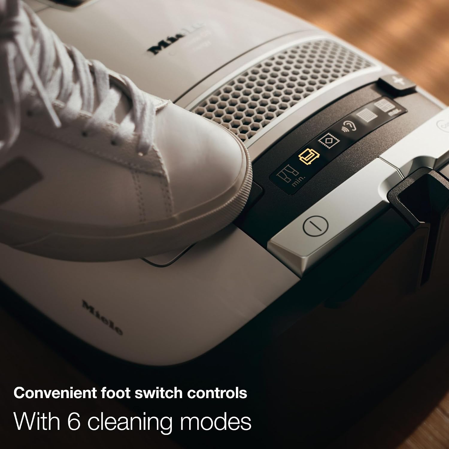 Miele Complete C3 Calima Bagged Canister Vacuum Cleaner with Turbobrush floorhead, Suitable for Low-Medium Pile Carpet and Hard Floors