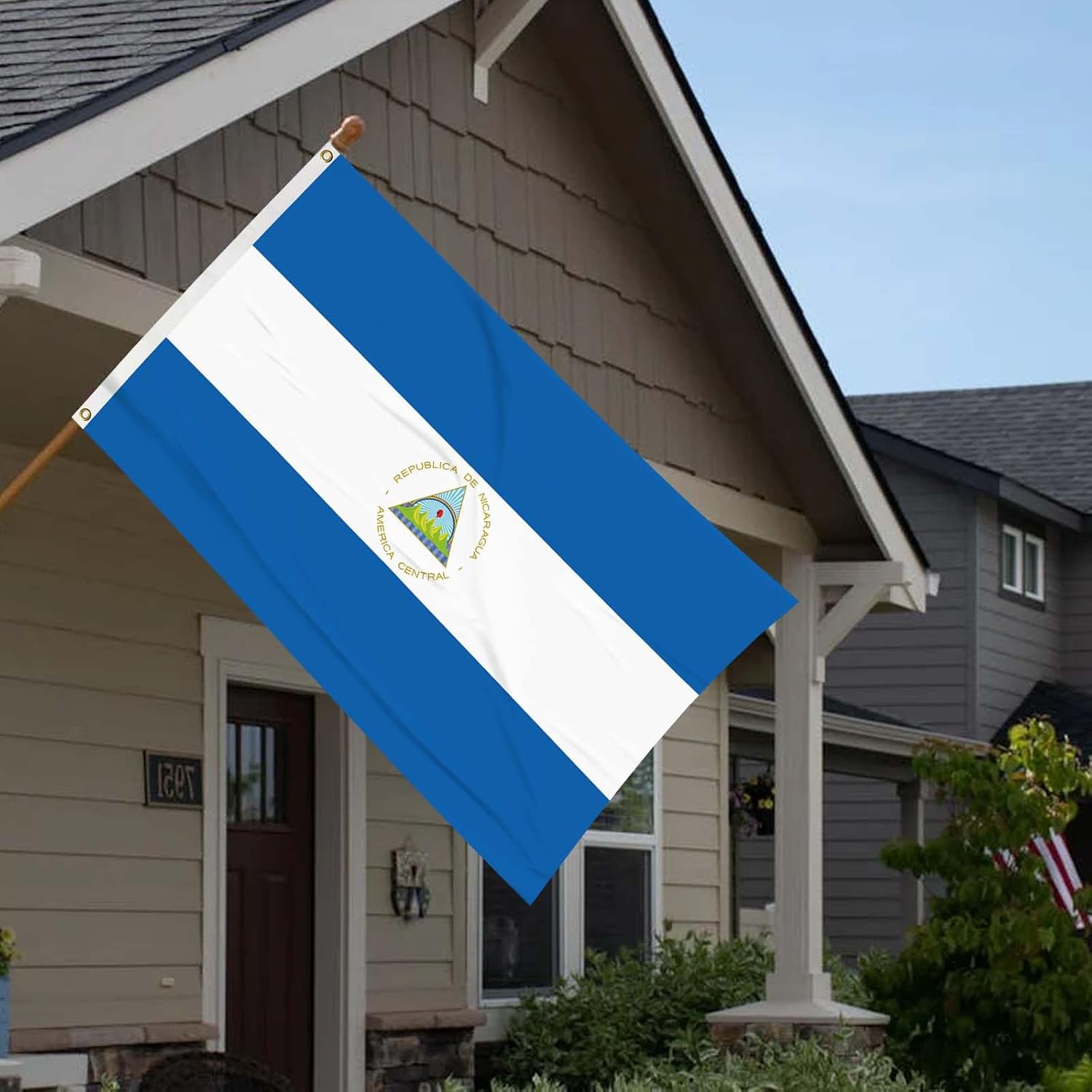 Nicaragua Flag Nicaraguan National Banner 3X5 FT Indoor Walls, Outdoor | Gardens, Decks, Car,Nicaragua Flags Decorations