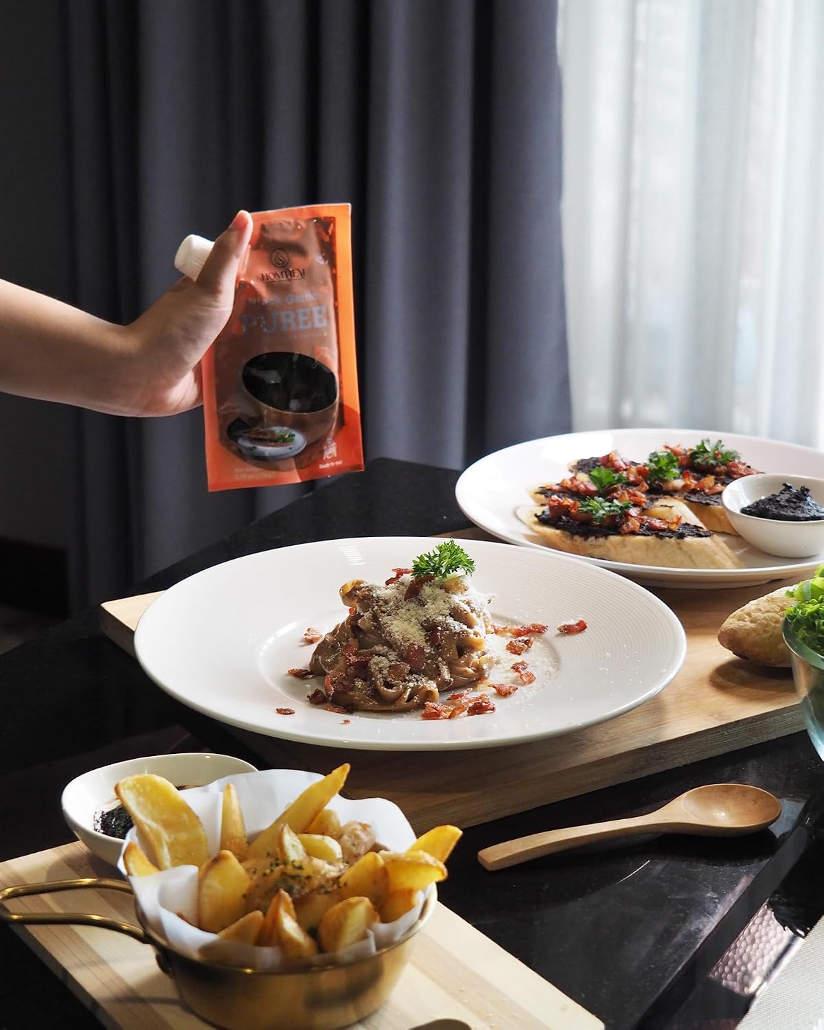 Homtiem Black Garlic Puree 150g. (Made from Solo Black Garlic 100%), Whole Black Garlic Fermented for 90 Days, Non-GMOs, High in Antioxidants