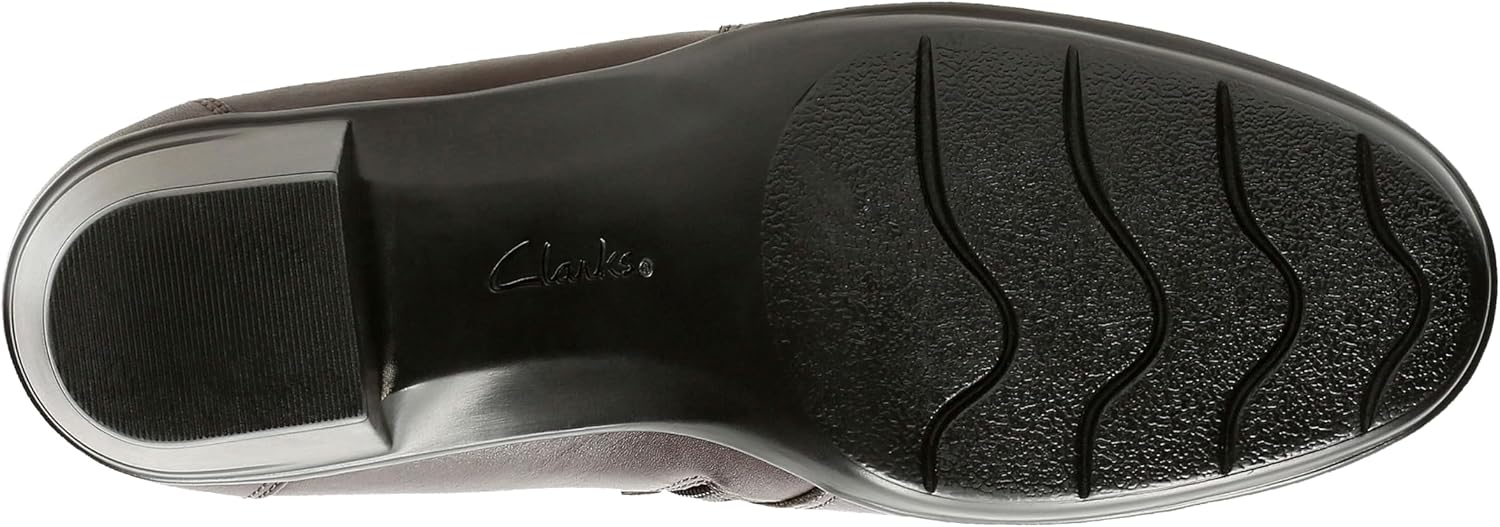 Clarks Women's Emslie Warren Zipper Ankle Boot
