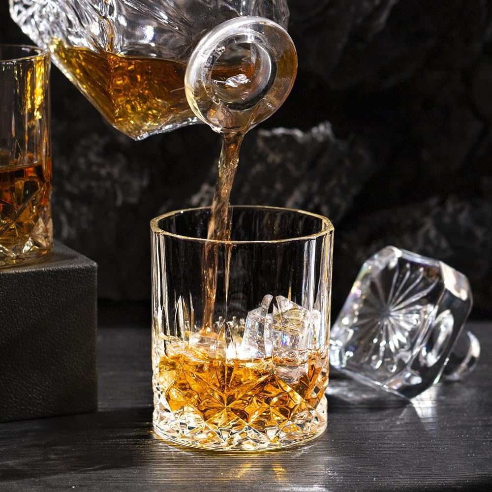 Square 25oz Whiskey Decanter with Glass Stopper