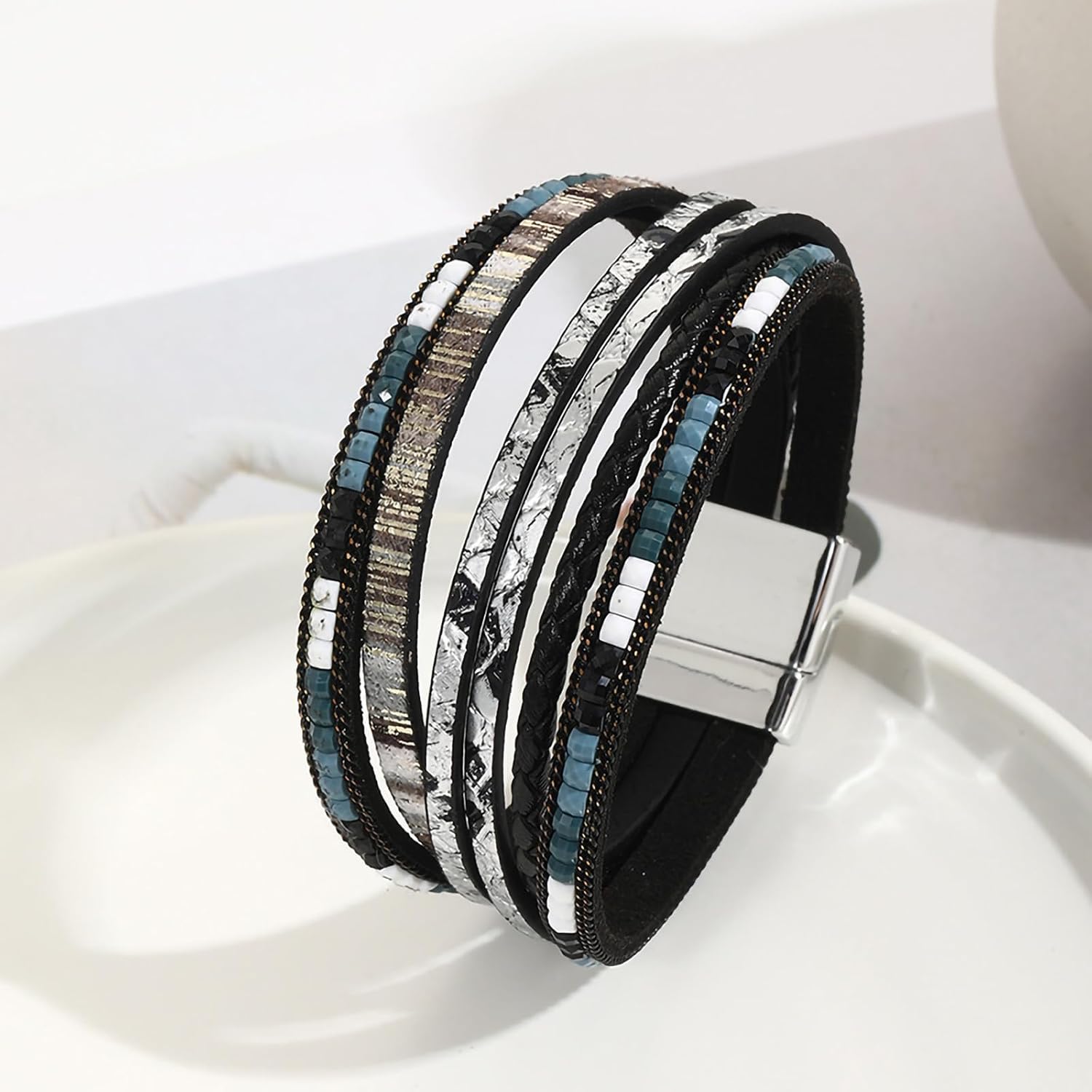 Fesciory Leather Wrap Bracelets for Women, Boho Western Layered Jewelry