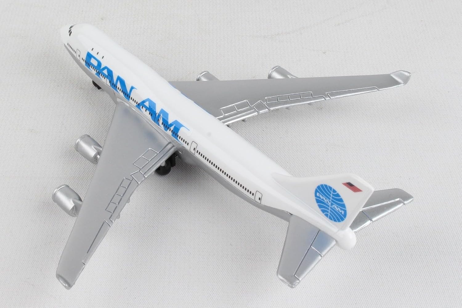Daron Southwest Airlines Die-Cast Model Airplane Toy