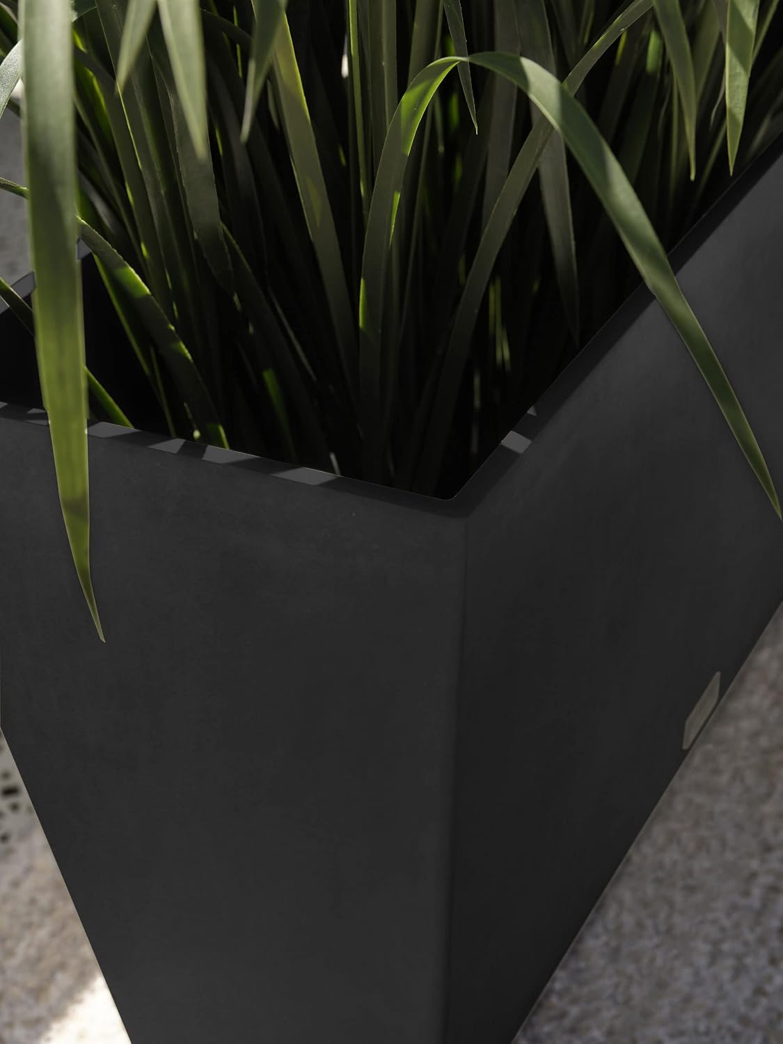 Veradek Pure Series Midori Planter - Wide Outdoor Planter | Made From Durable Plastic With Pre-Drilled Drainage Holes. Modern Porch/Patio Décor for Plants, Flowers and Herbs
