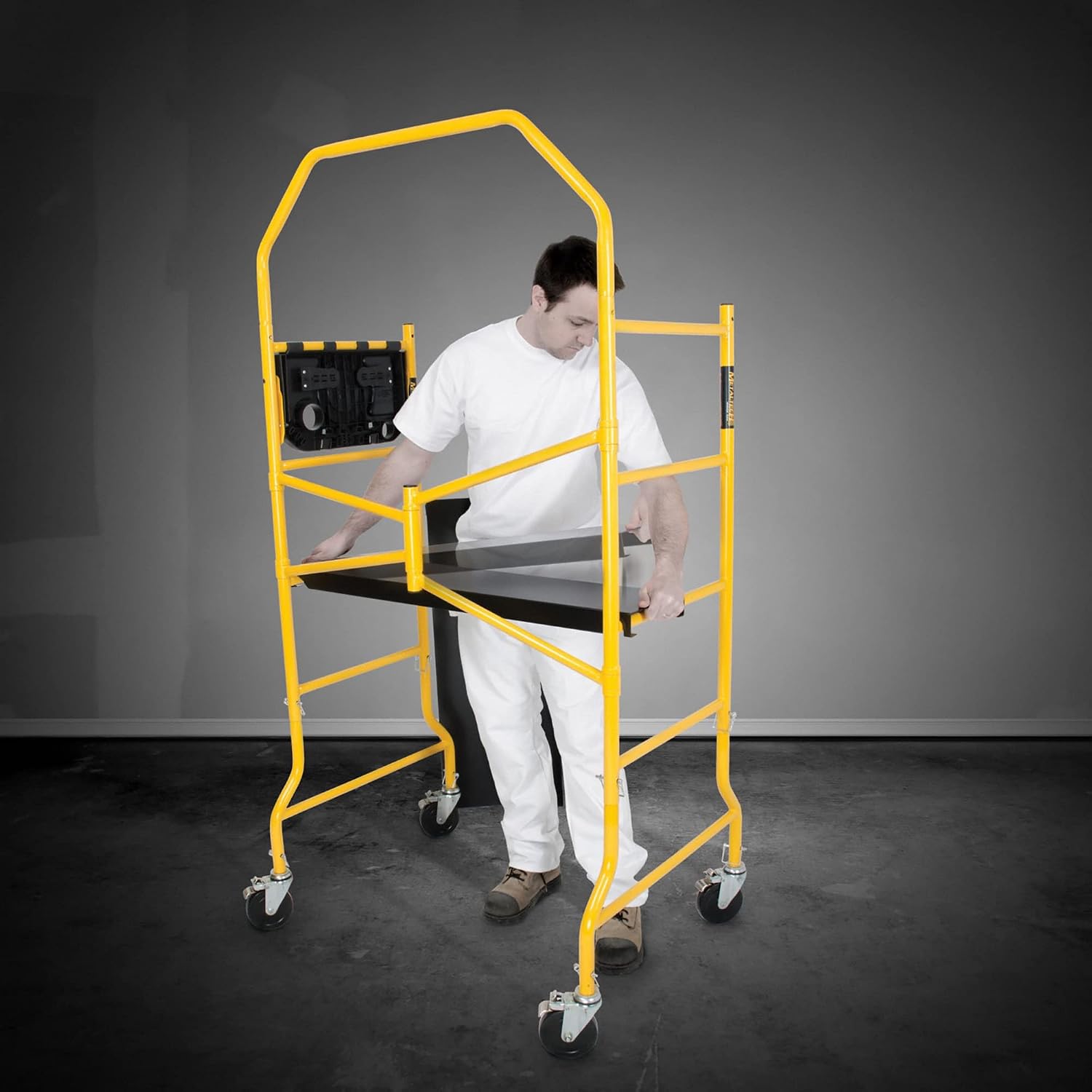 Metaltech I-IMIS Job Site Series 6-3/8'. x 4'. x 2-1/2'. Scaffold 900 Lb. Load Capacity