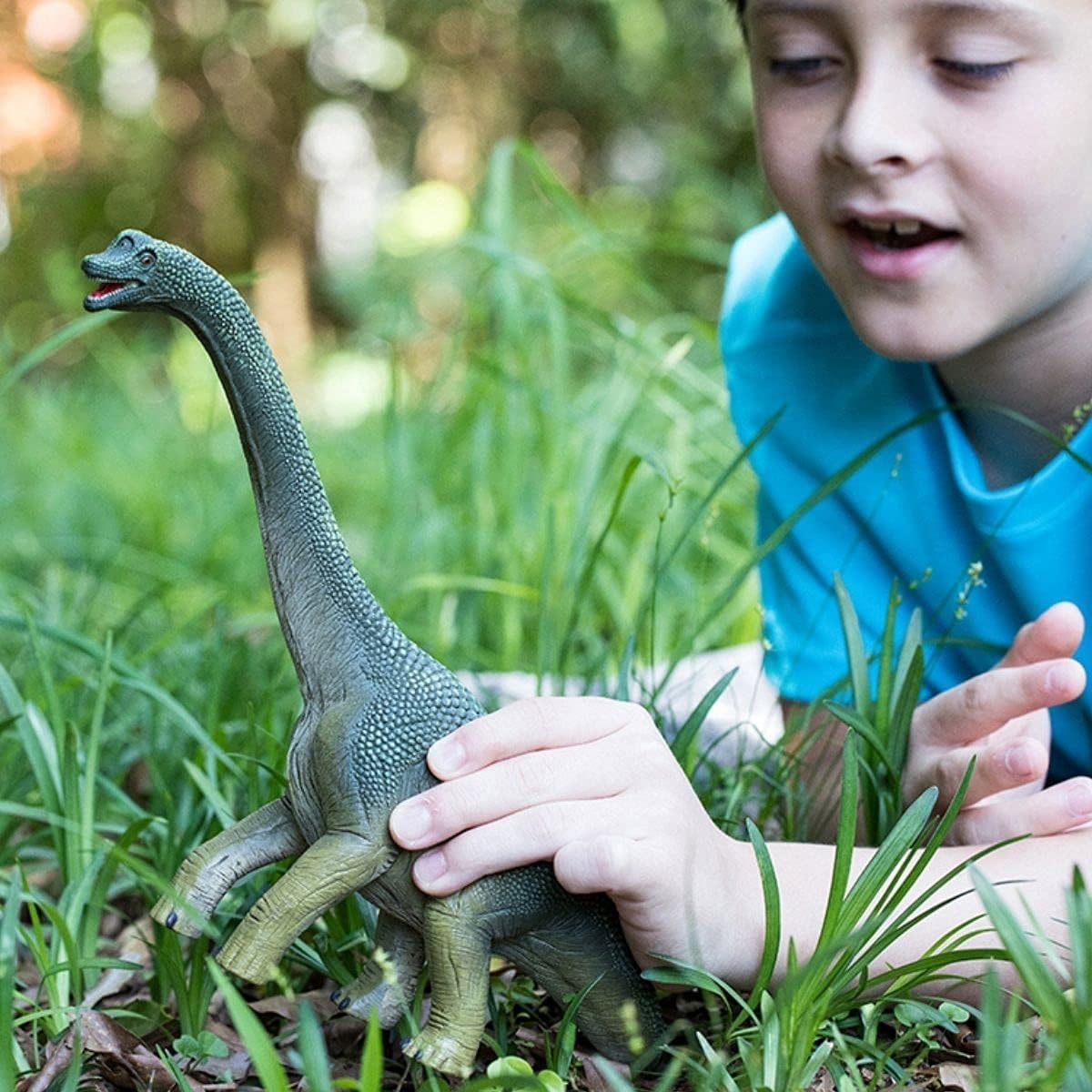 Schleich Dinosaurs - Brachiosaurus Toy Dino Figurine - Kids Ages 4+ | 14581 | Dinosaur Figurine, Realistic Animal Toys, Dino Figure for Boys and Girls, Screen-Free Imaginative Pretend Play