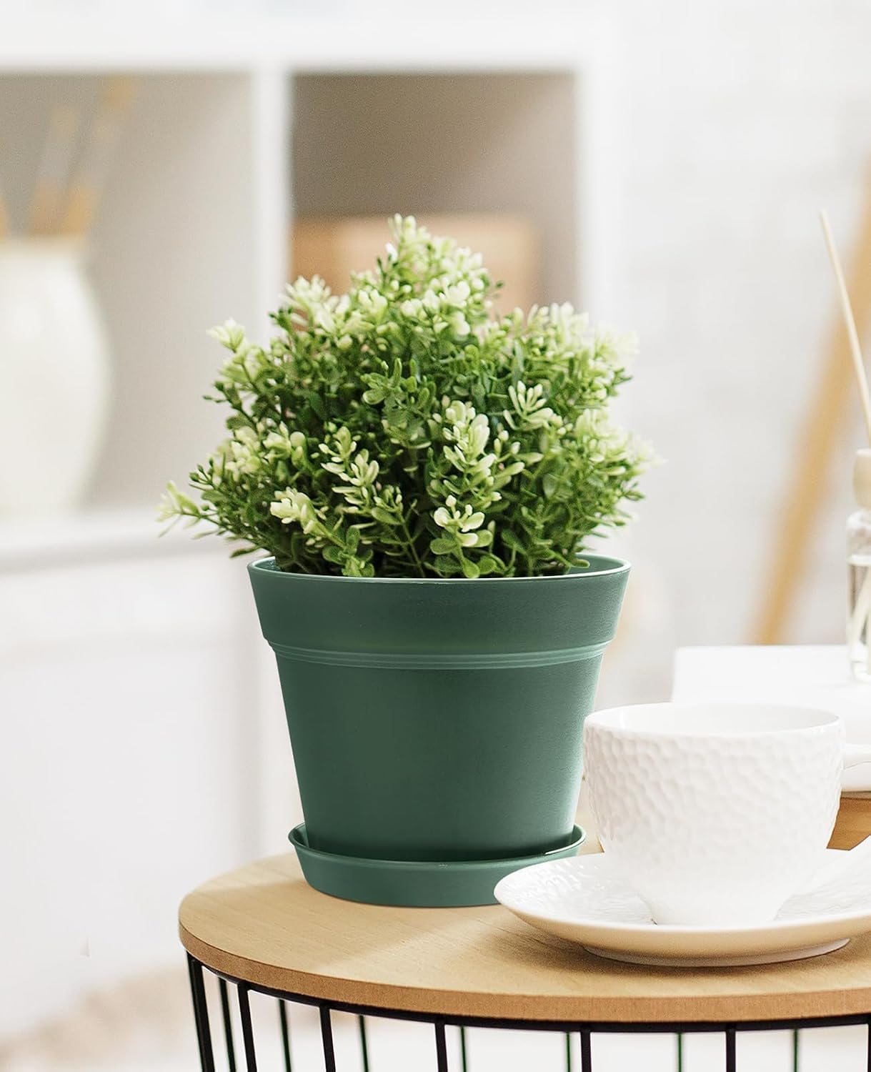 homenote 7.5 Inch Plastic Flower Pots with Drainage Holes and Trays (8 Pcs)