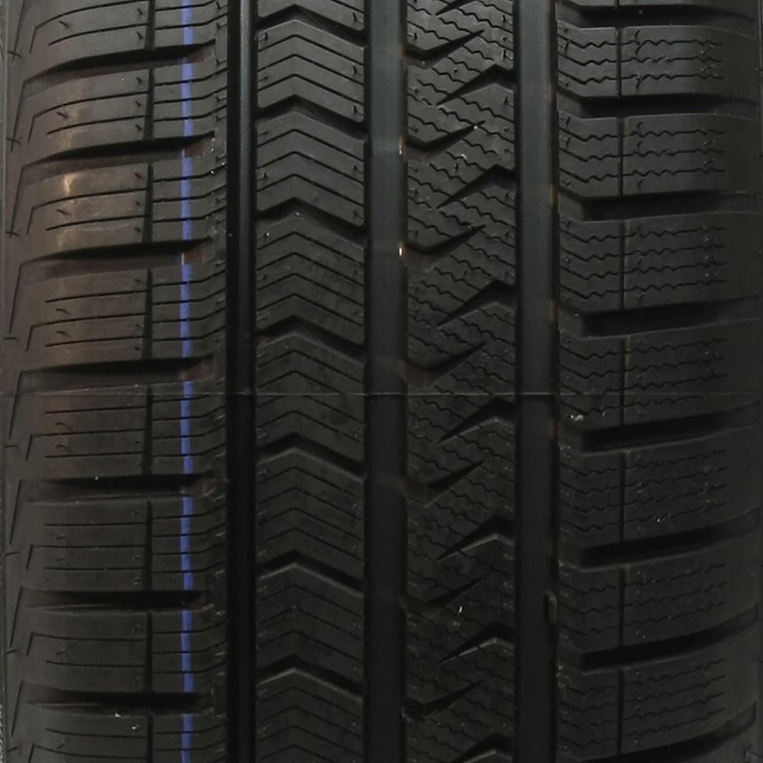 Ironman All Country A/T 31X10.50R15 C/6PLY BSW | Light Truck All Terrain All Season Traction 109Q Rated C (6 Ply) Radial Construction Black Sidewall Tire