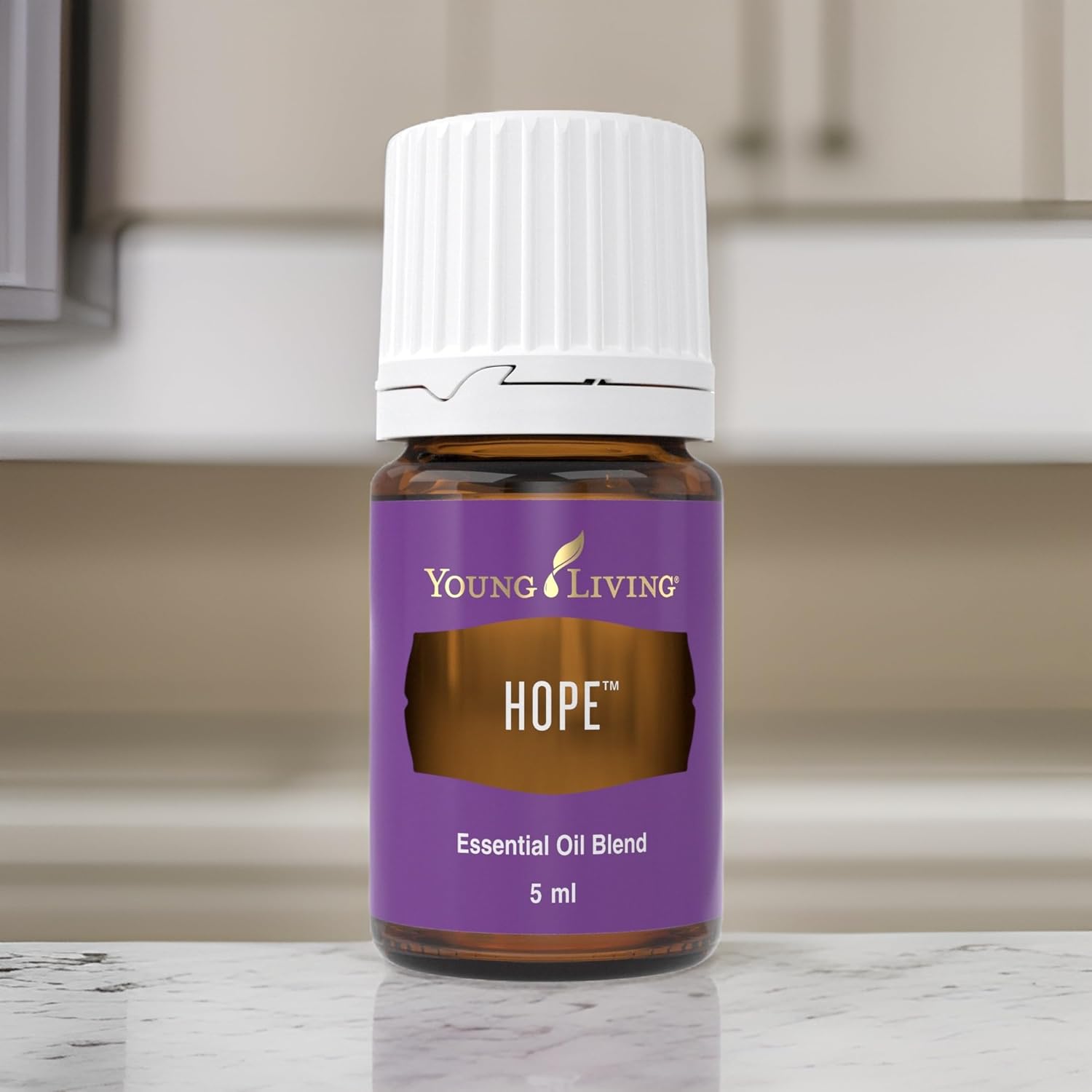 Young Living Thieves Vitality Essential Oil Blend | 5 ml | Warm Spicy Herbal Aroma for Diffusers, Massage & Aromatherapy | Clove, Lemon, Cinnamon, Eucalyptus & Rosemary Blend | Seed to Seal Quality