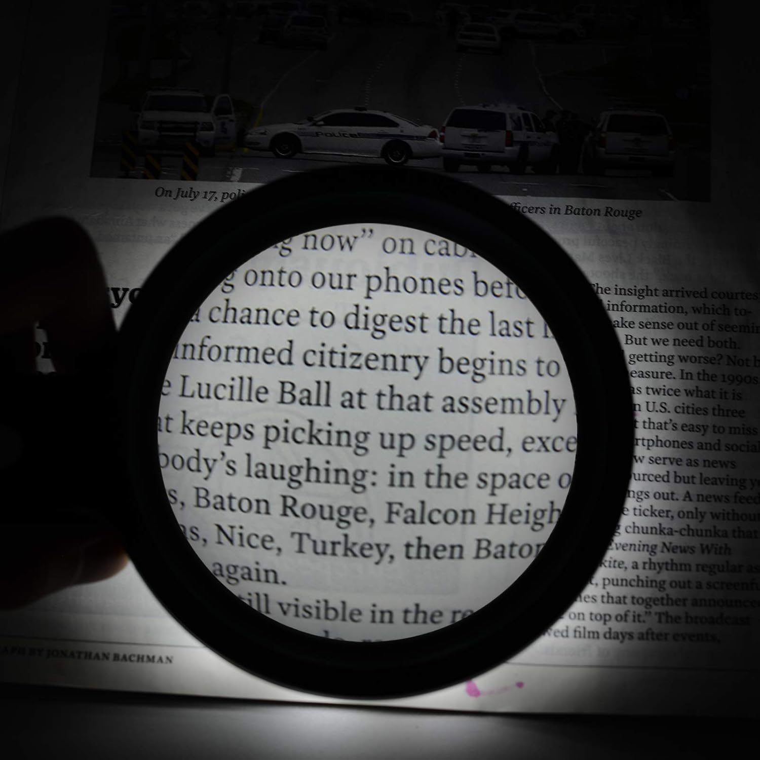 JMH Magnifying Glass with Light, 3X Handheld Large Magnifying Glass 12 LED Illuminated Lighted Magnifier for Macular Degeneration, Seniors Reading