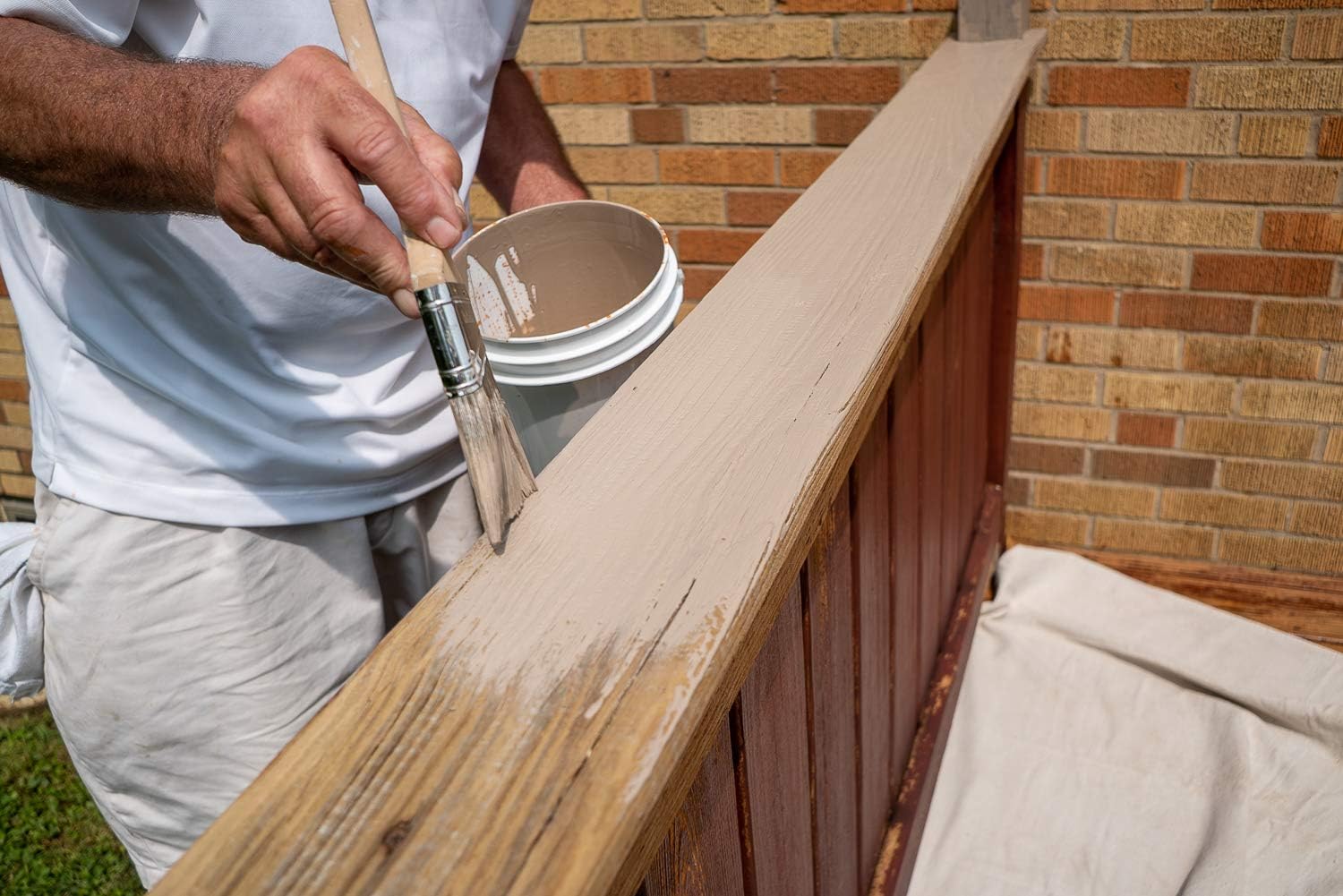 #1 Deck Premium Advanced Solid Color Outdoor Wood Stain and Sealer in One – Water Based Sealant for Wood Decks, Fences, & Siding - 1 Gal - Made in USA - Simply White
