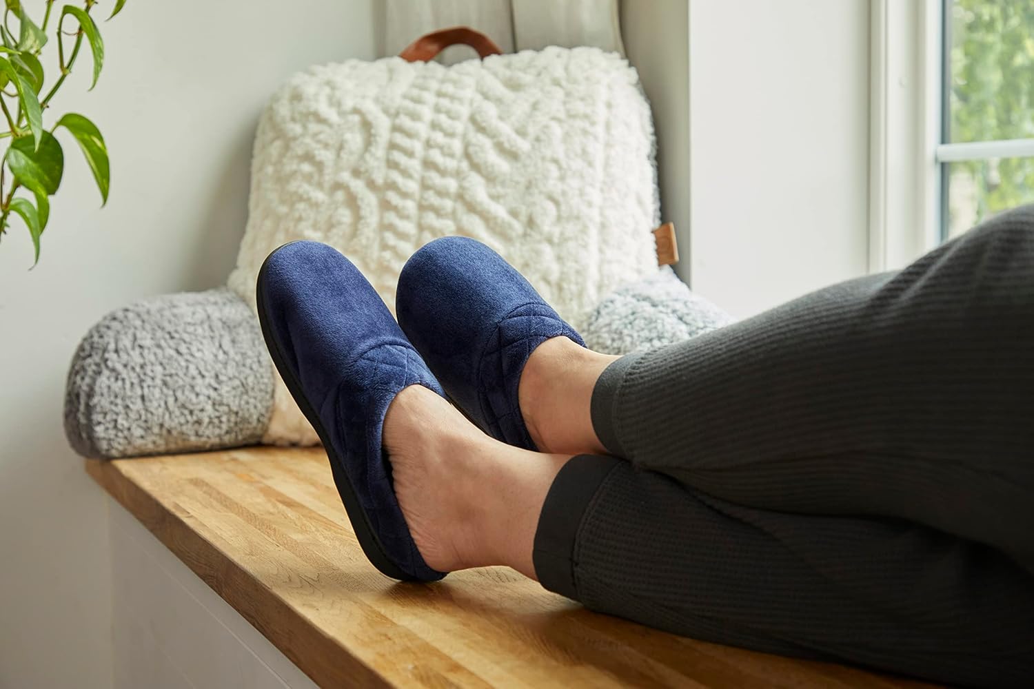 Dearfoams Women's Lightweight Memory Foam Indoor House Slipper Darcy Velour Clog with Wide Widths