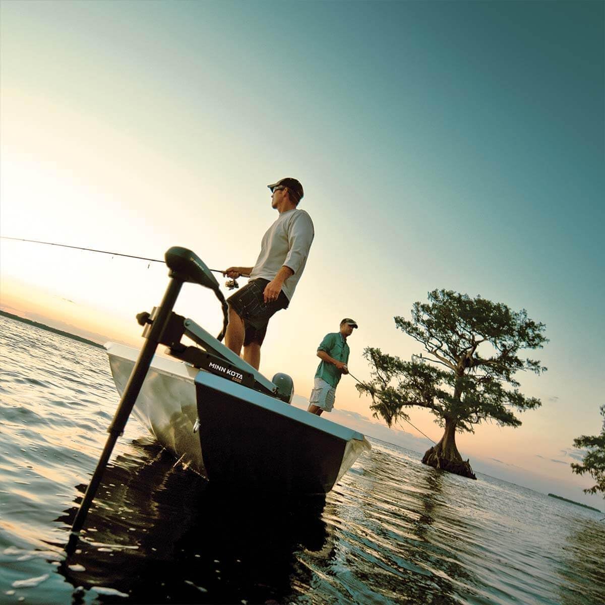 Minn Kota Edge Bow-Mount Electric Trolling Motor with Foot Pedal Control – 45 Lb. Thrust, 45 In. Shaft, Freshwater