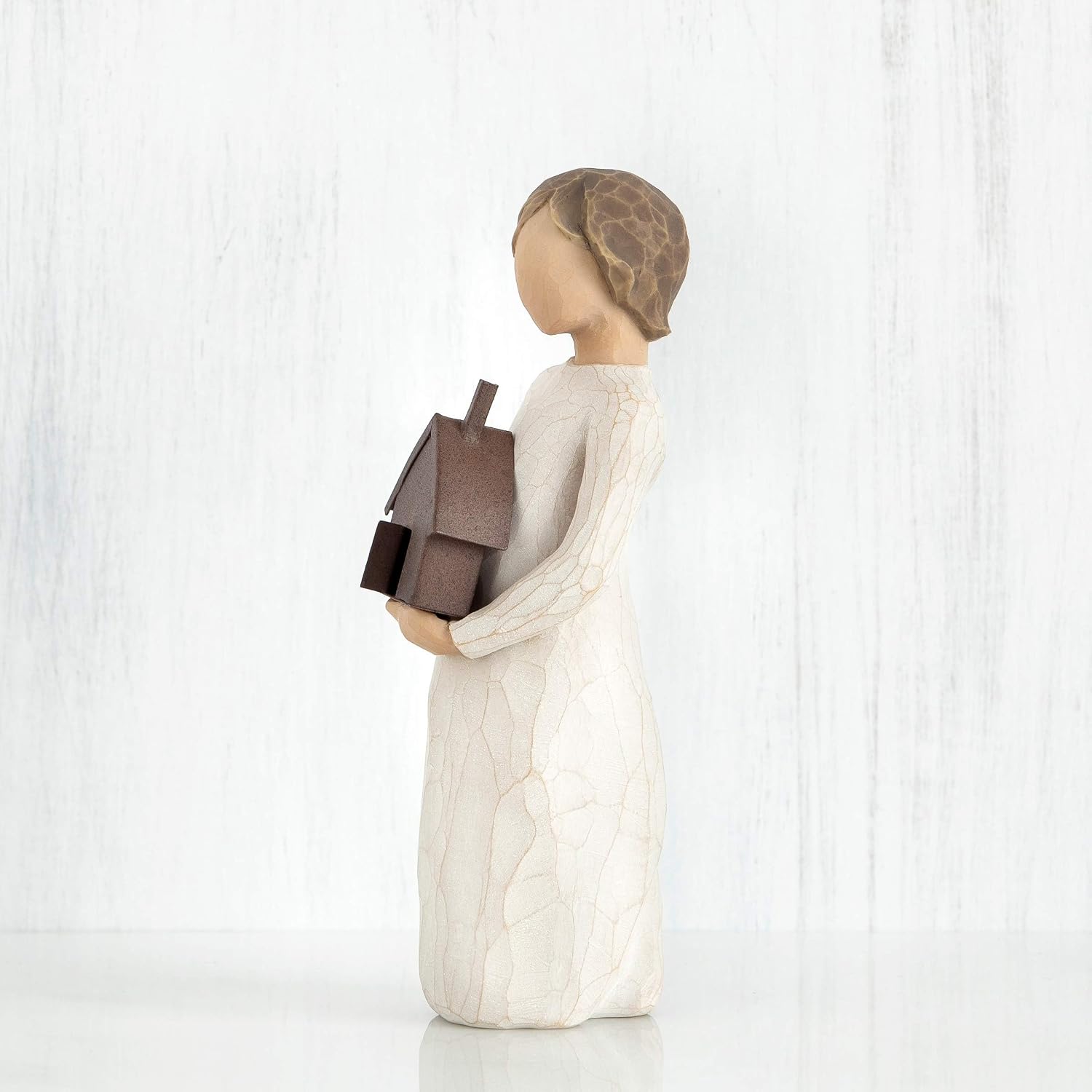 Willow Tree Magnolia, Sculpted Hand-Painted Figure | Cast from a Susan Lordi Original Carving, Meaningful Gift Celebrating Nature, Family, Home and Belonging, Fitted Gift Box