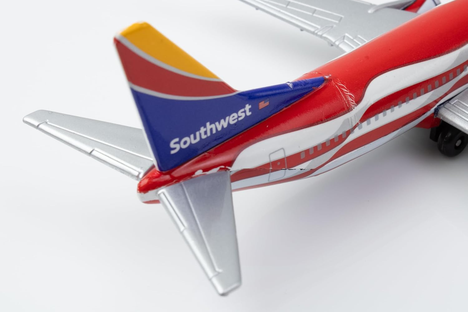 Daron Southwest Airlines Die-Cast Model Airplane Toy