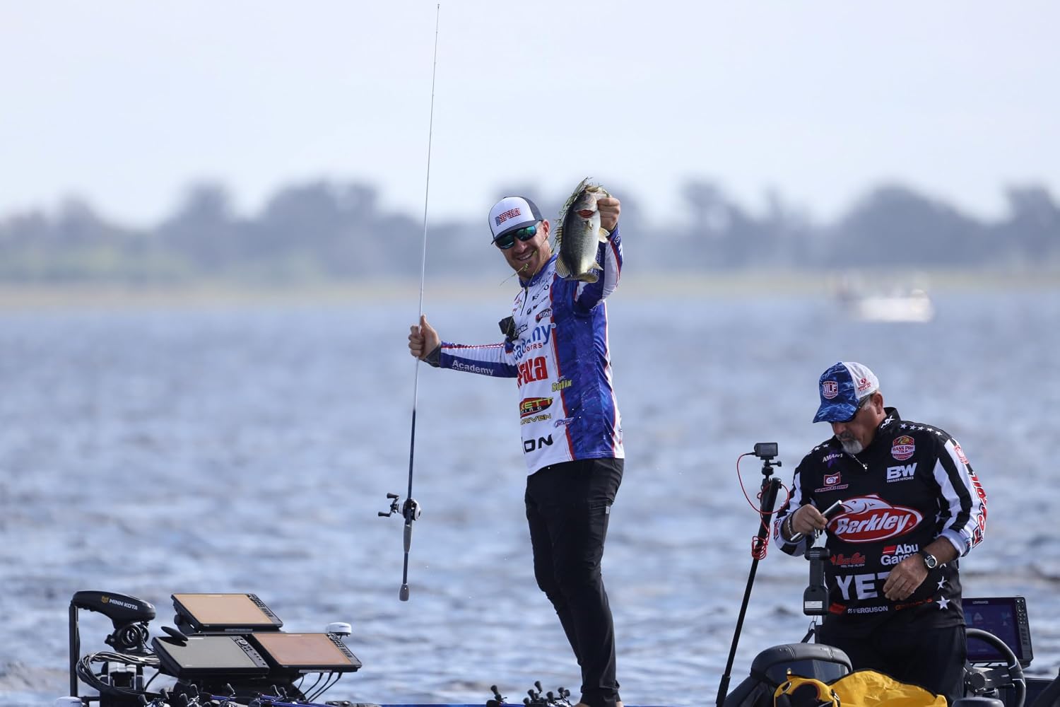 Duckett Fishing Jacob Wheeler Signature 2.0 Casting Rods, Spinning & Crankin' Rods, Pro Angler Designed, Extremely Lightweight & Balanced Sensi-Touch Multi-Modulus Blanks