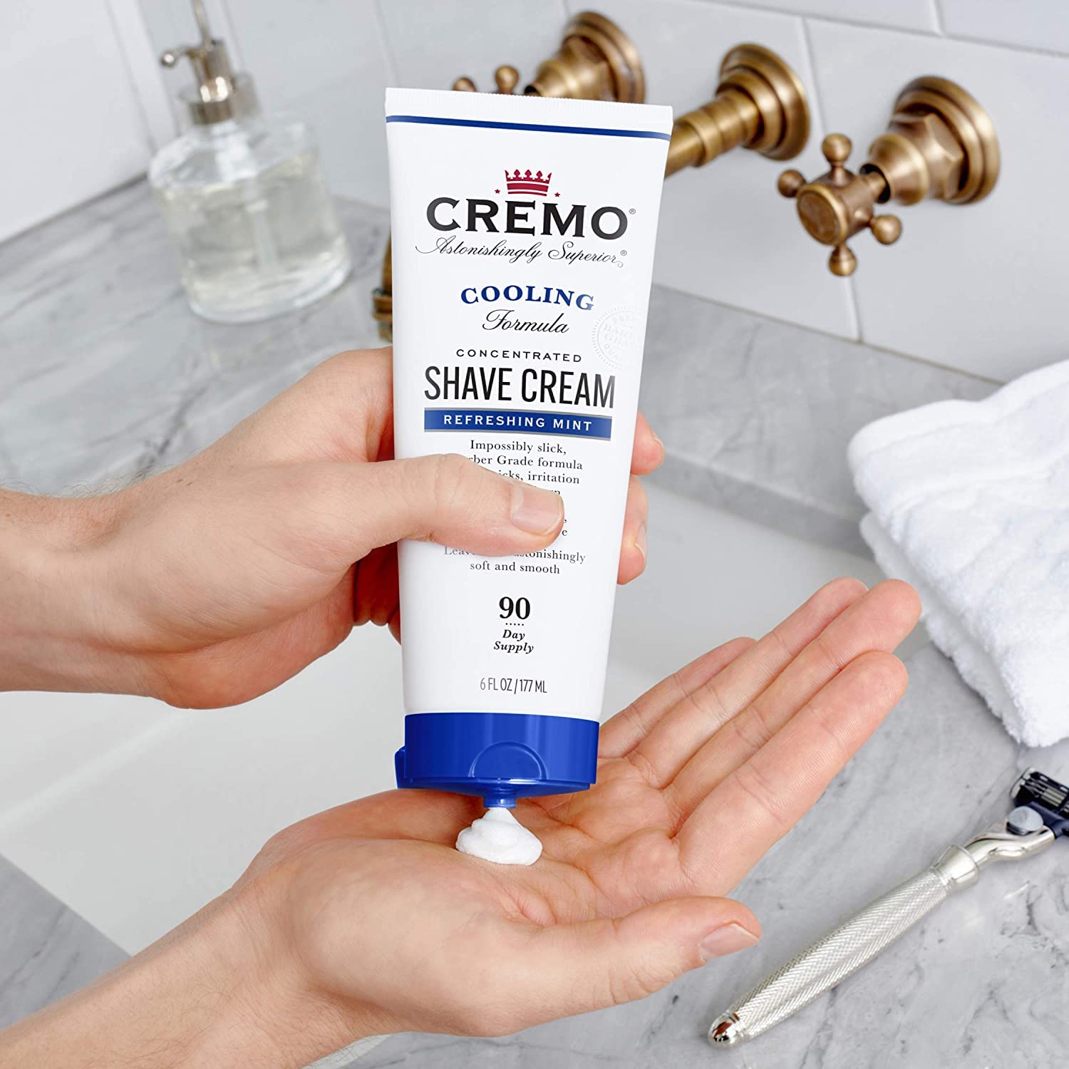 Cremo Original Shave Cream, Astonishingly Superior Ultra-Slick Shaving Cream for Men, Fights Nicks, Cuts and Razor Burn, 6 Fl Oz
