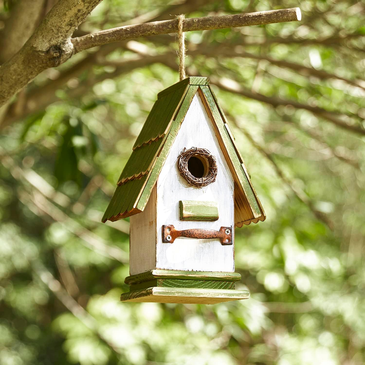 Glitzhome Bird Houses for Outside,10" H Rustic Wooden Bird House Garden Distressed Decorative Birdhouse for Outdoors, Hanging Birdhouse for Bluebird Hummingbird Wren Finch Cardinals Cedar