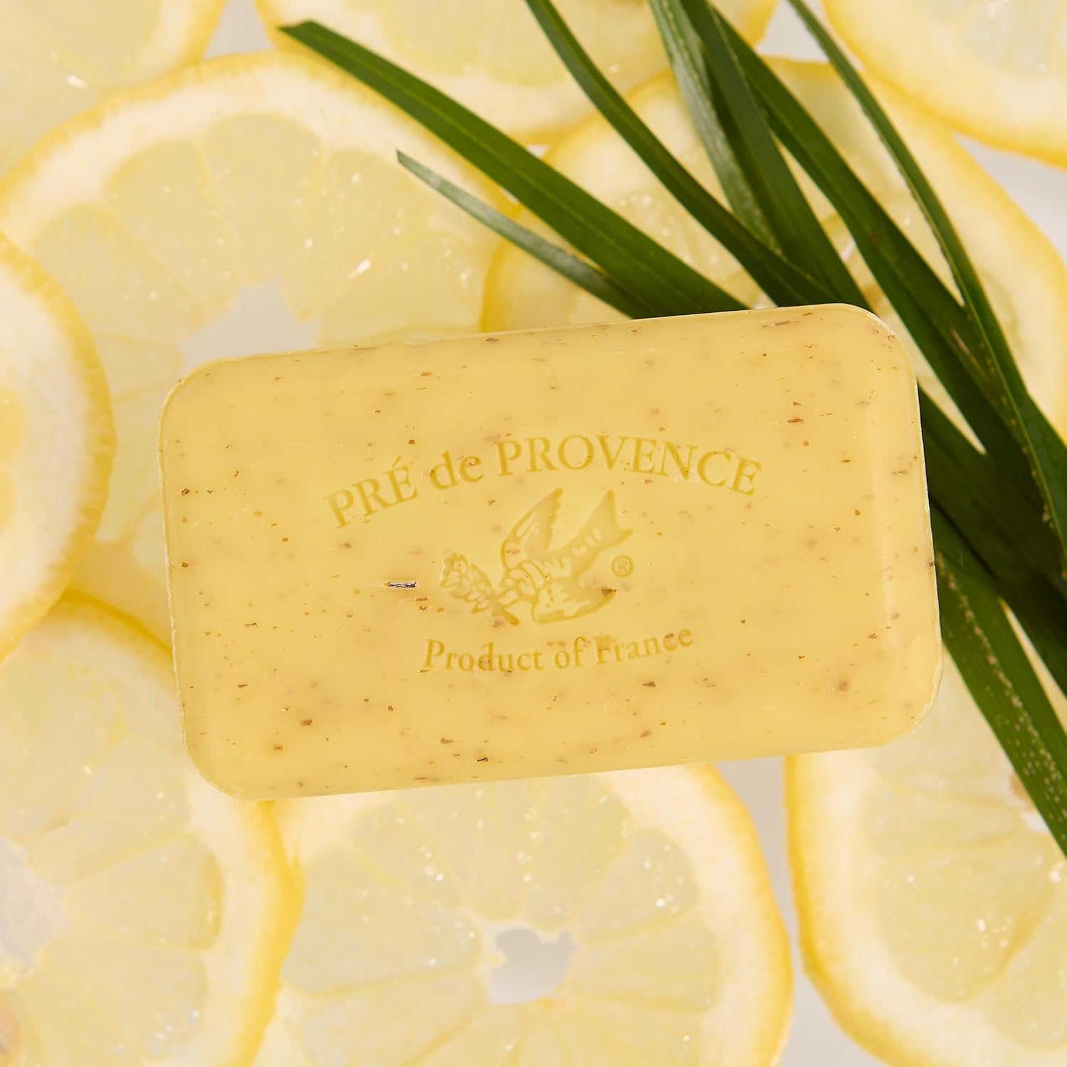 Pre de Provence Artisanal Soap Bar, Natural French Skincare, Enriched with Organic Shea Butter, Quad Milled for Rich, Smooth & Moisturizing Lather, Linden, 5.3 Ounce