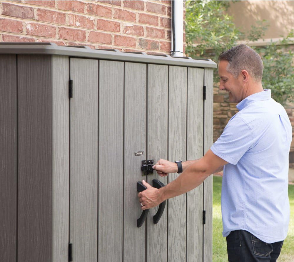LIFETIME Outdoor Storage Box, 150 Gallon