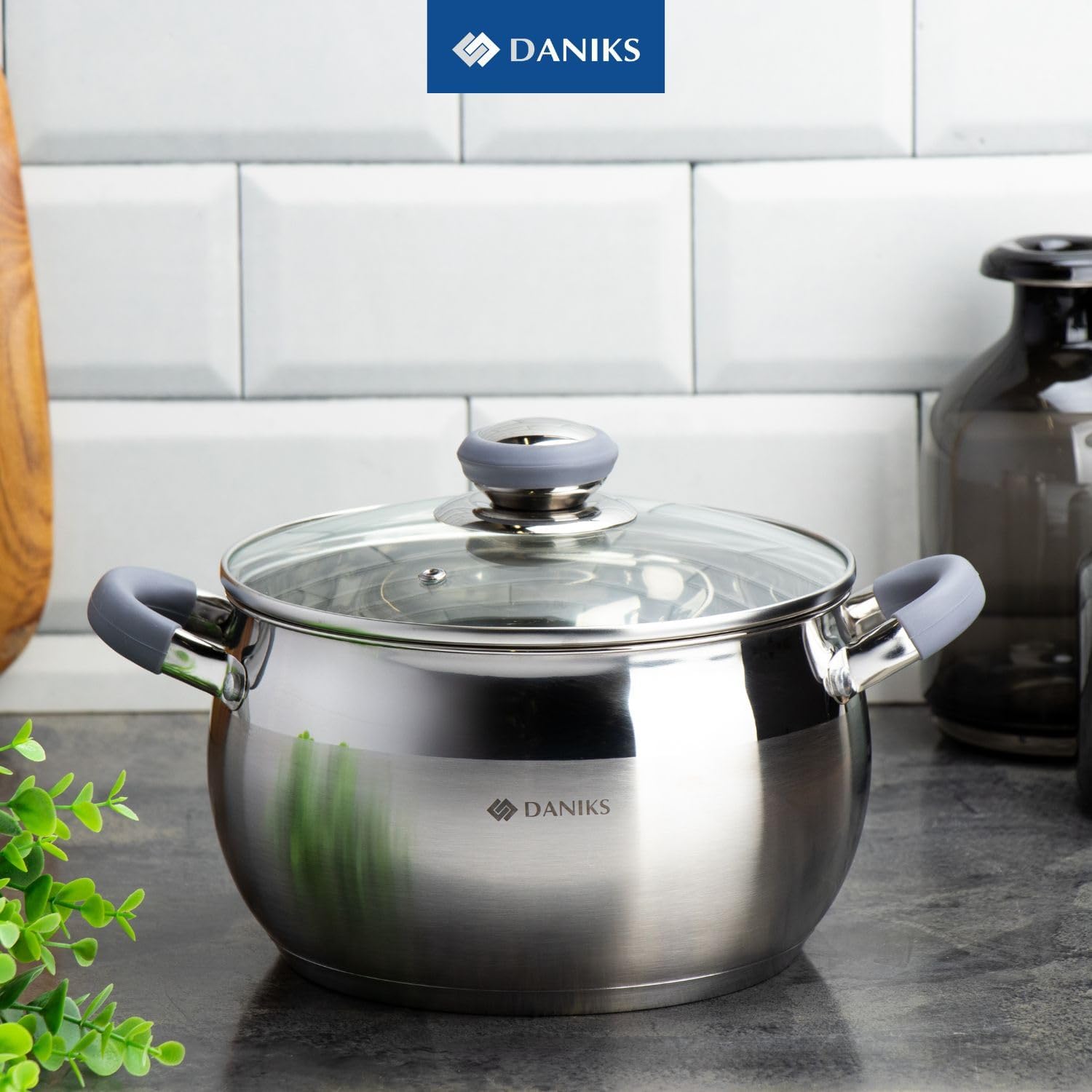 Daniks Modern 4 Quart Stainless Steel Stock Pot with Glass Lid, Tri-Ply Bottom for Even Heating, Induction Compatible, Dishwasher Safe